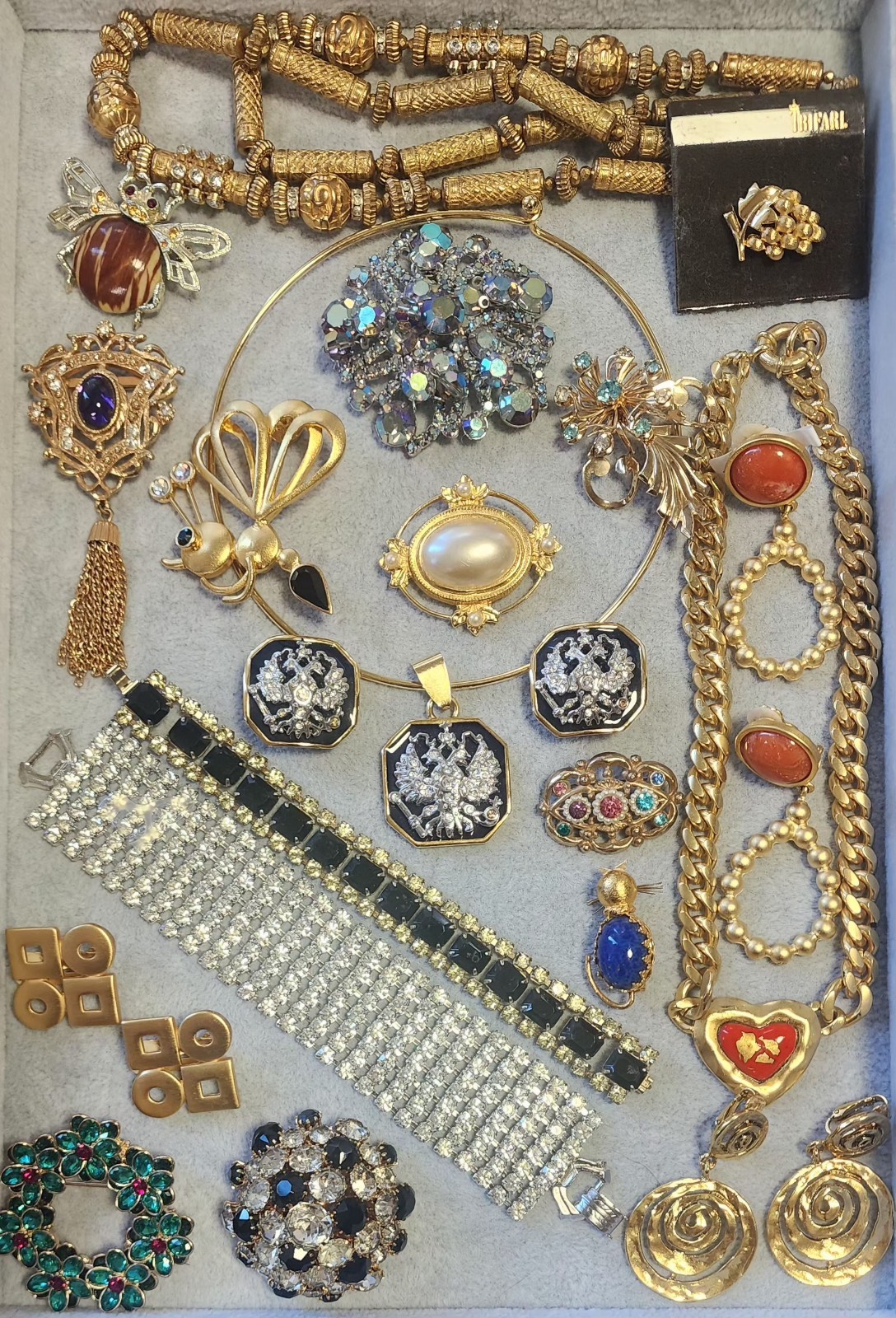 VtgJewelry Lot 20pc Juliana #6786 Joan Rivers Crown Trifari Miriam Haskell C855