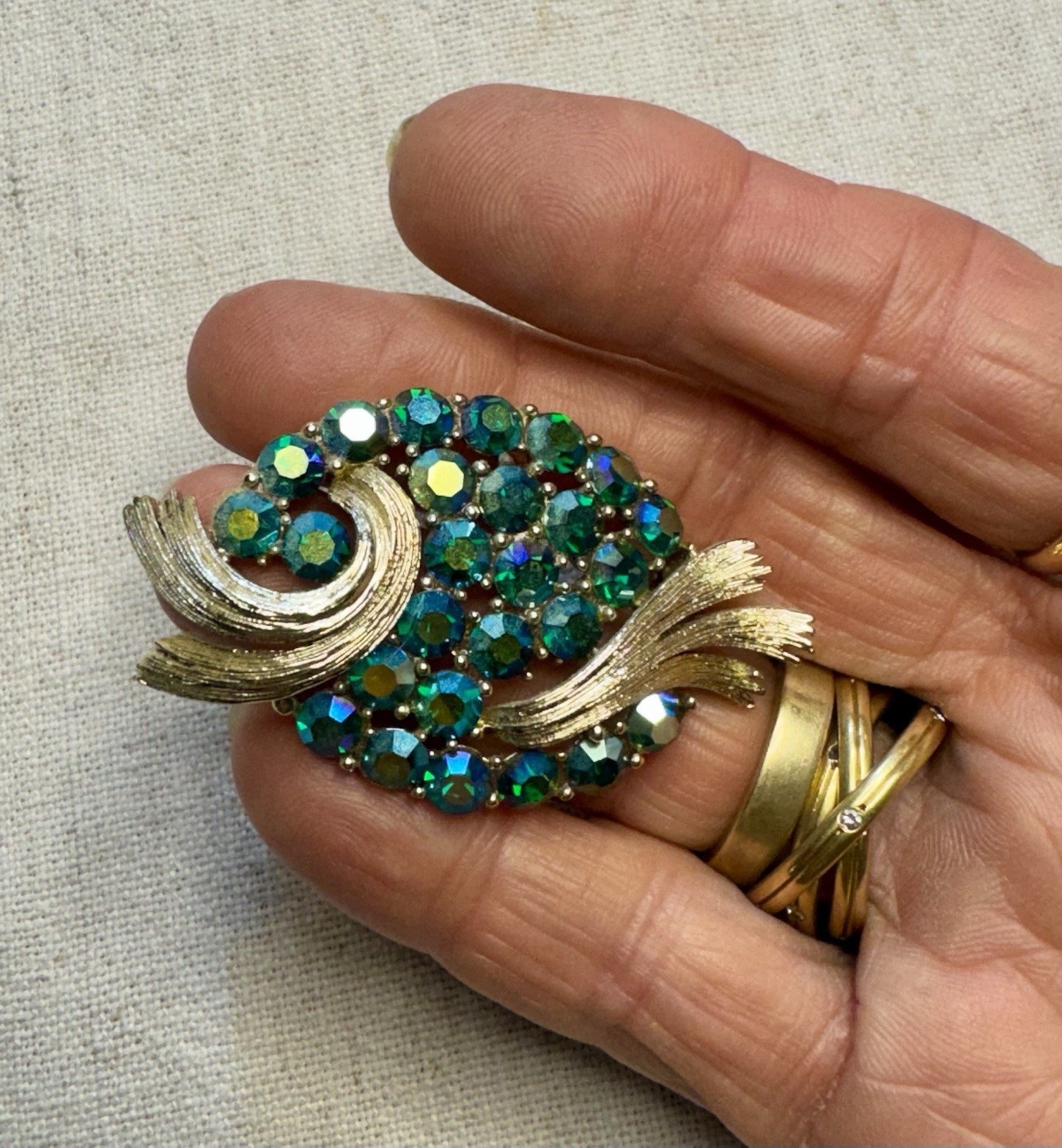 Vintage Signed Lisner Teal Blue AB Gold Tone Swishes Brooch Rare Beauty!