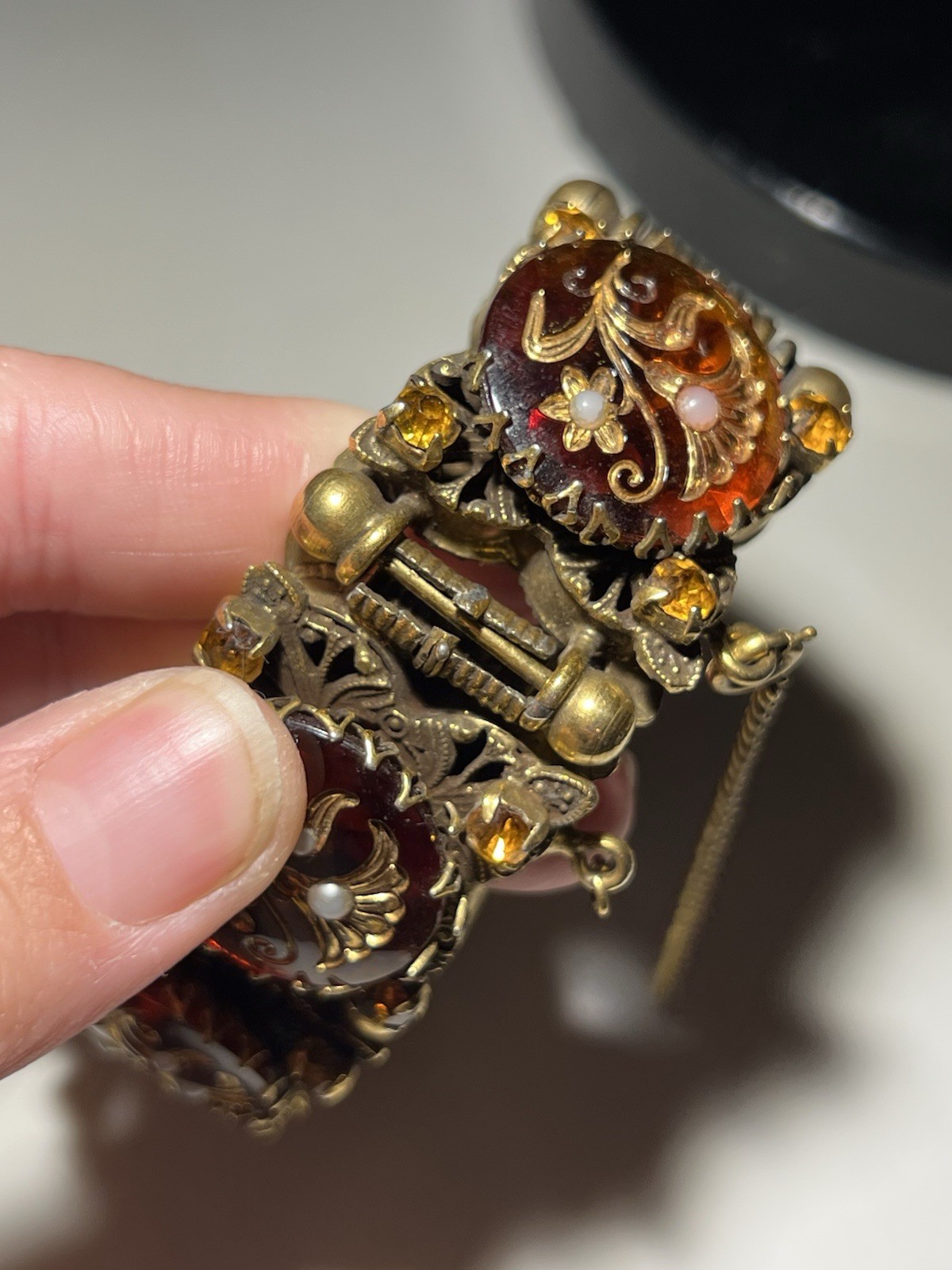 Vintage Chunky Brass Amber & Pearl Lucite Panel Bracelet Size 6.25