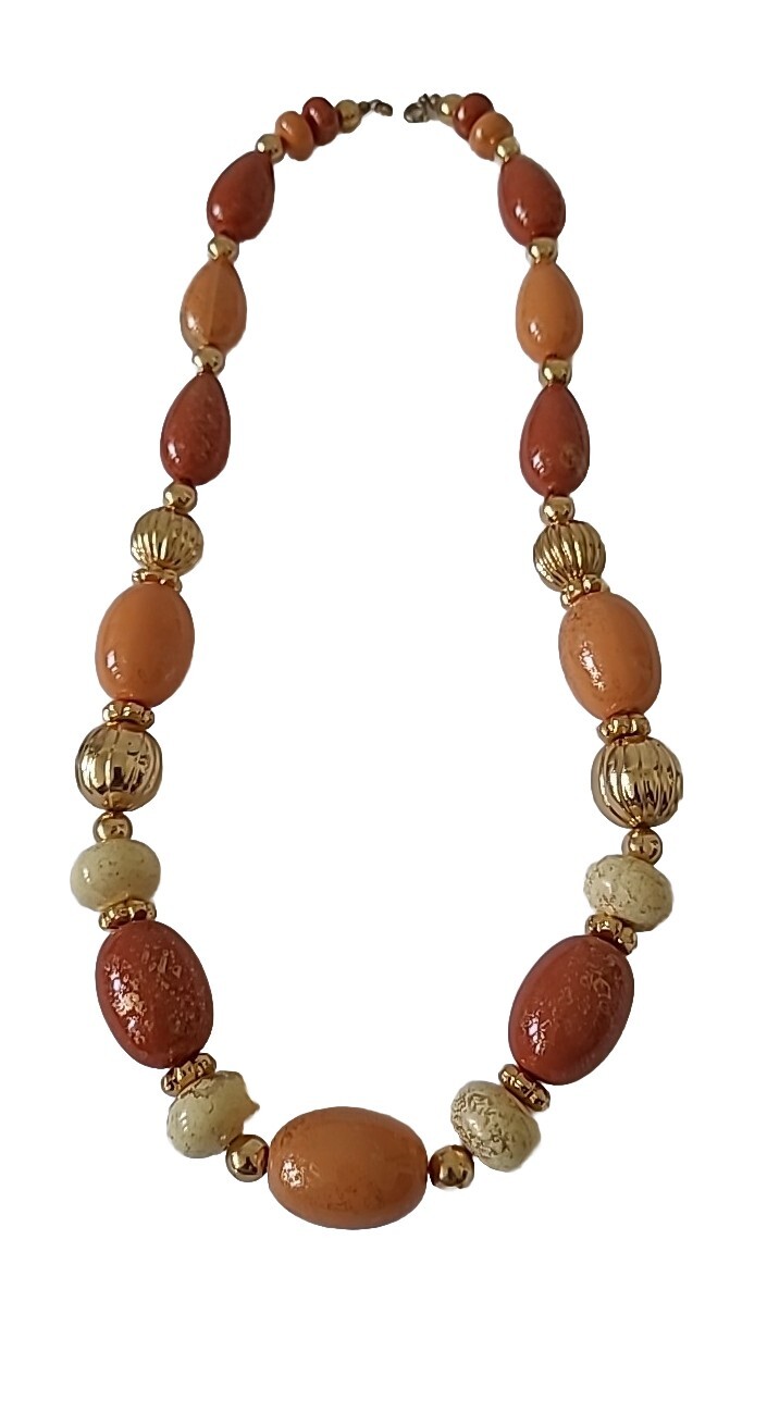 Vtg 24″ Speckled Gold Orange Cream Graduated Beaded Necklace w/Gold Tone Spacers
