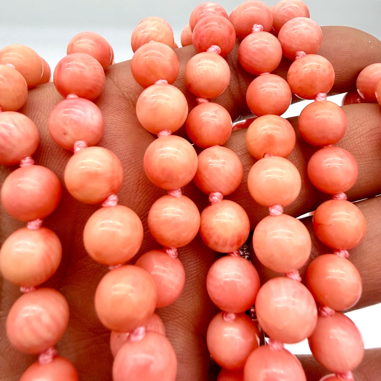 Vintage 56″ Genuine Angel Skin Coral Necklace Hand Knotted 8.5mm Beads 124g