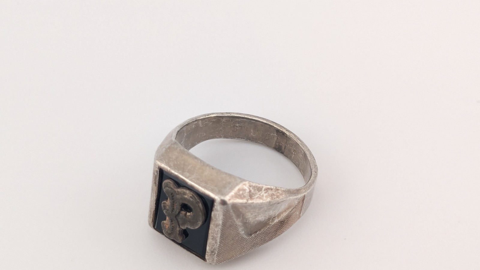Vintage Signet Ring “P” Sterling Silver Black Onyx Letter P Size 5.5