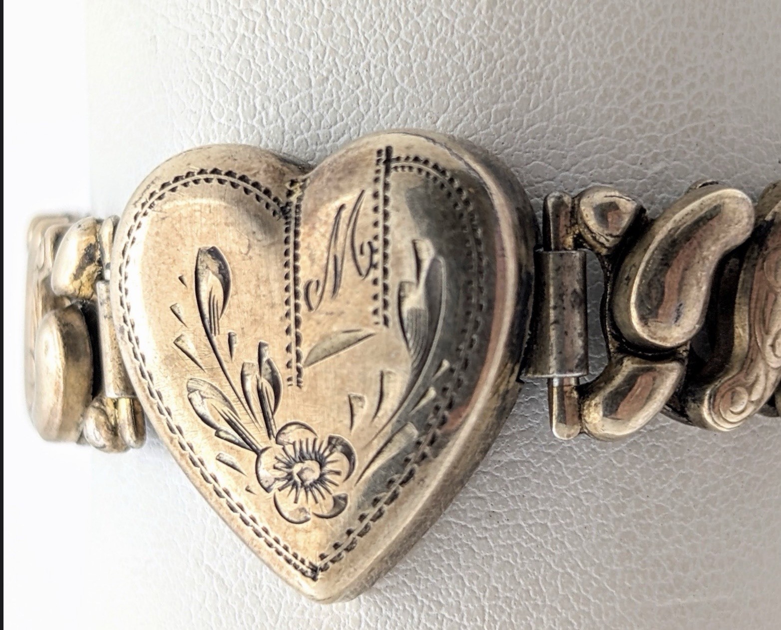 Vintage WWII Sterling Sweetheart Expansion Bracelet Heart Engraved Co-Star