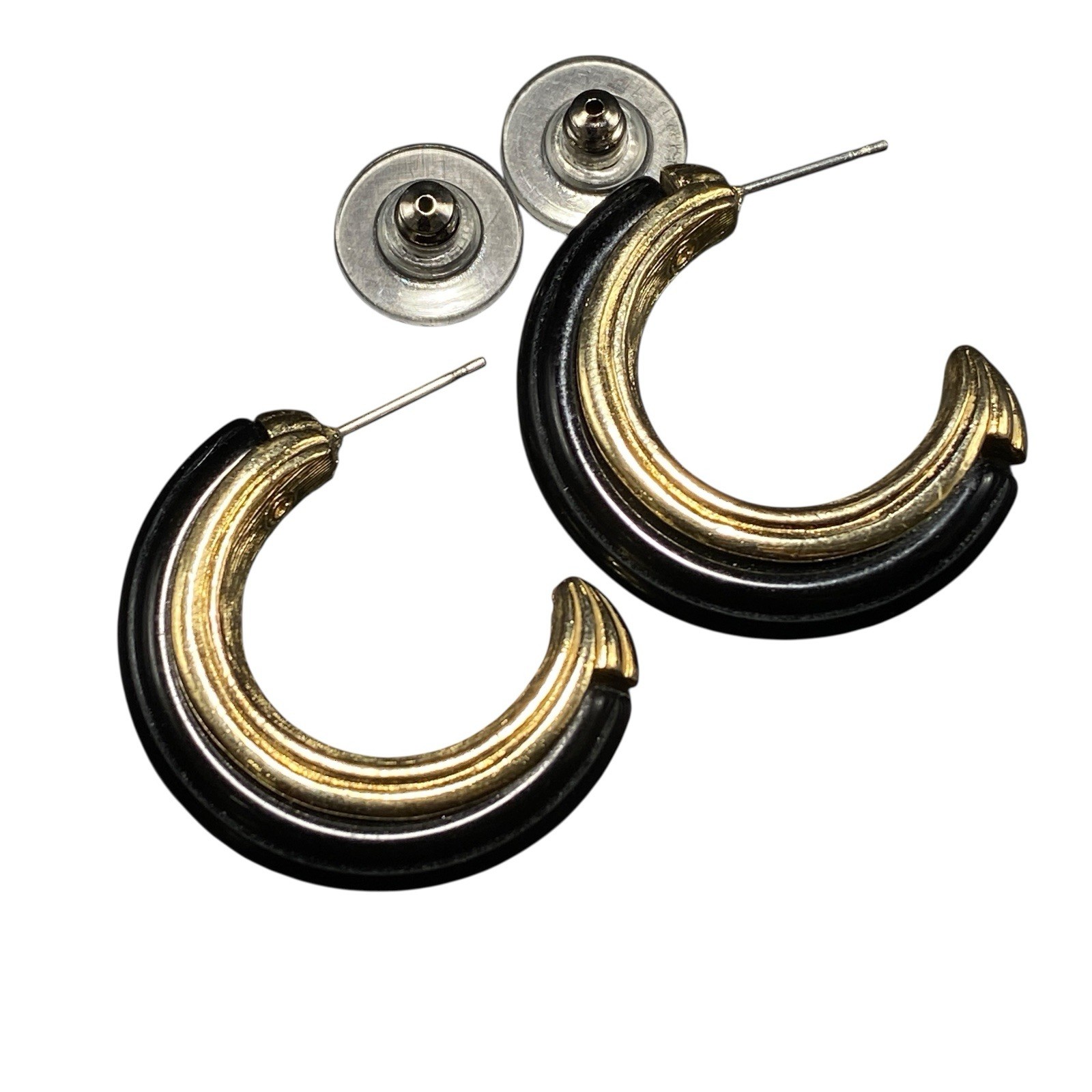 Vintage Sarah Coventry Black and Goldtone Earrings About 1-1/8″ Across