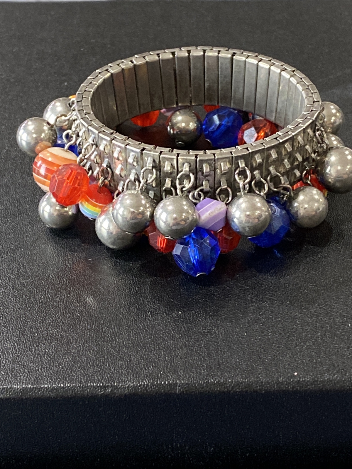 vintage stretch braceket beaded estate jewelry