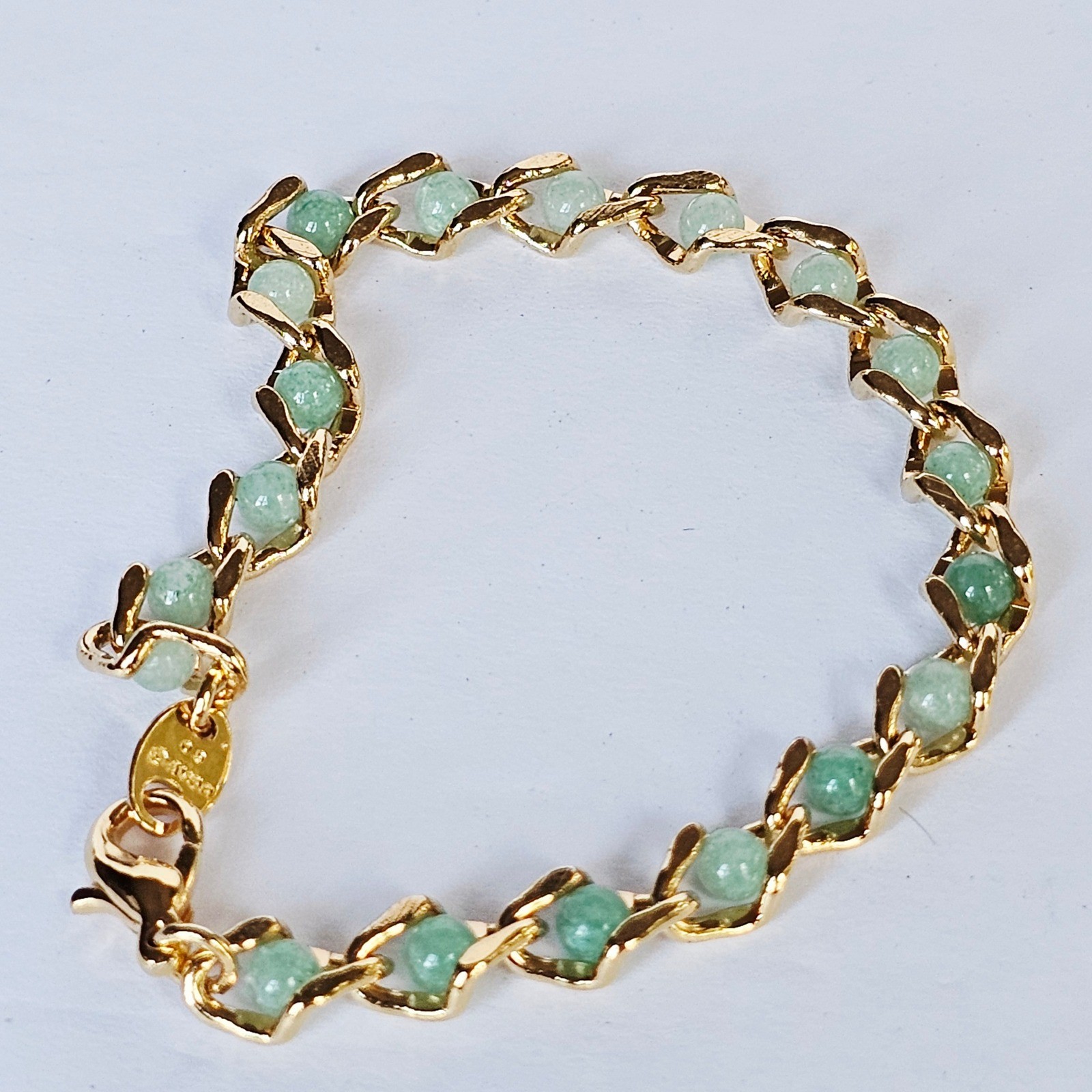 Vintage Boho Captured Treasures Aventurine Bracelet Gold Tone Green Stone Earthy