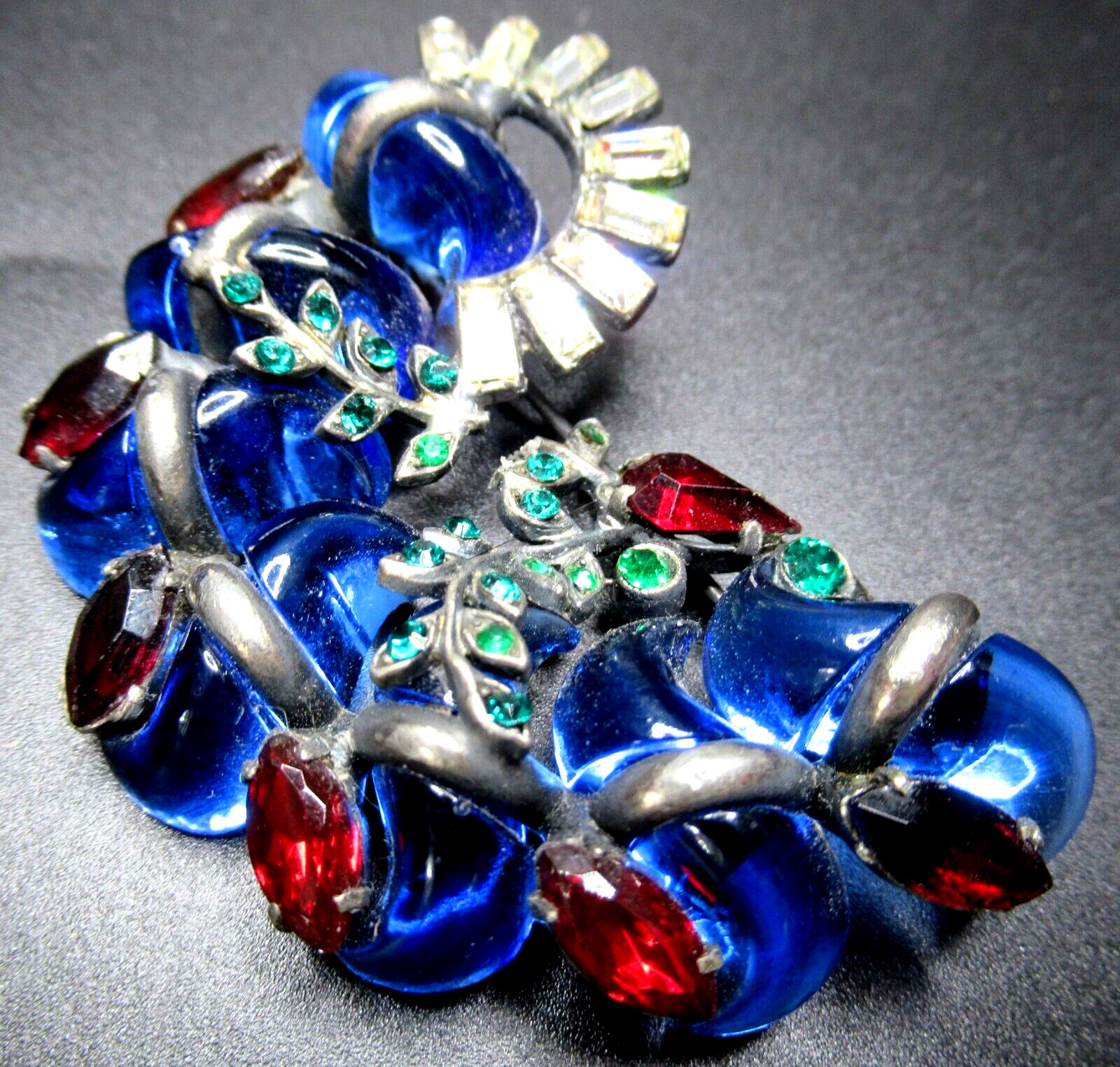 Amazing FRENCH Mogul Red Blue Green RARE S Shaped Vintage Pin Brooch