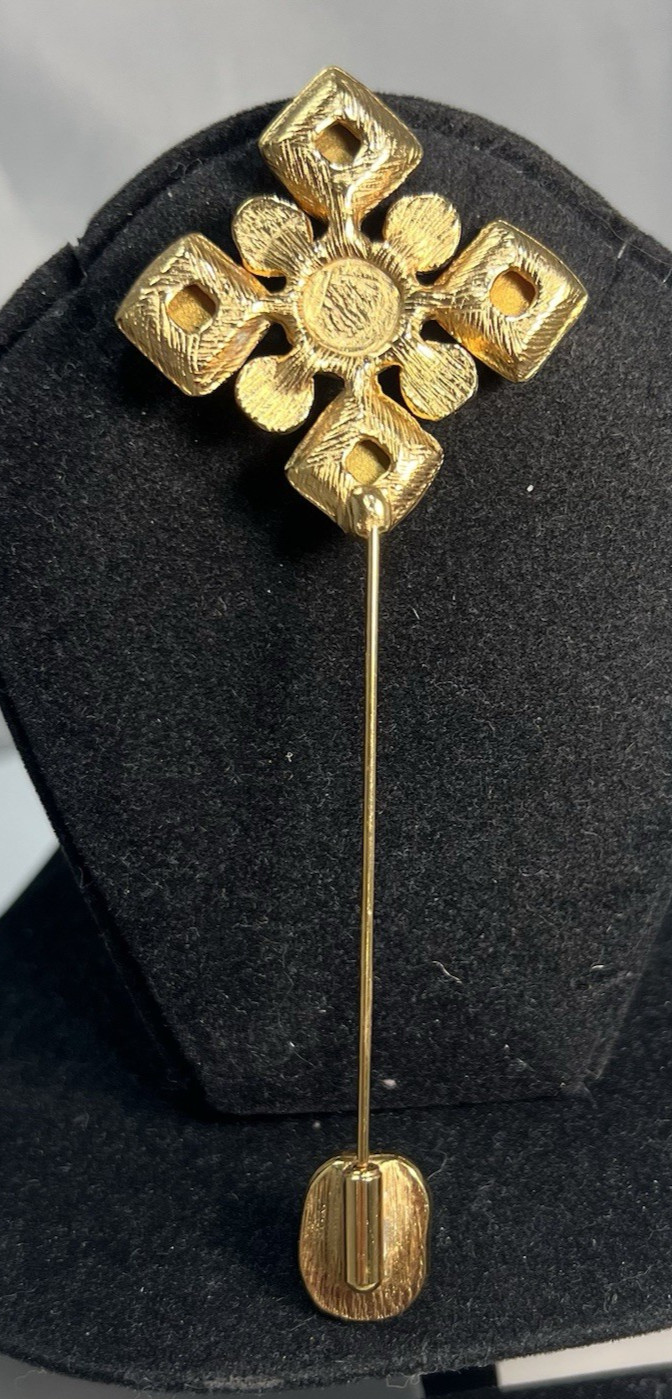 Beautiful RARE Multi Color Gripoix Cab Mogul Maltese Cross Jabot Stick Lapel Pin