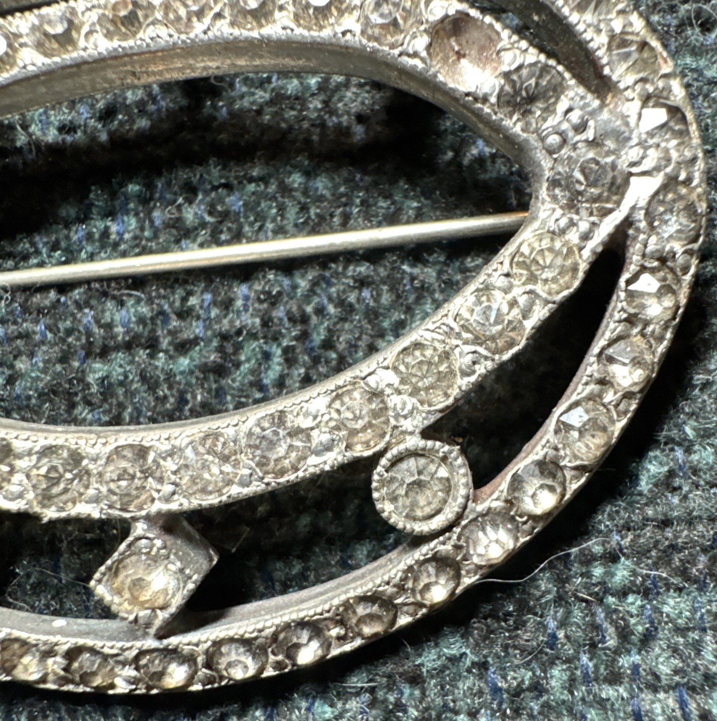 Retro Silverite Oval Brooch Pin with Rhinestones Vintage