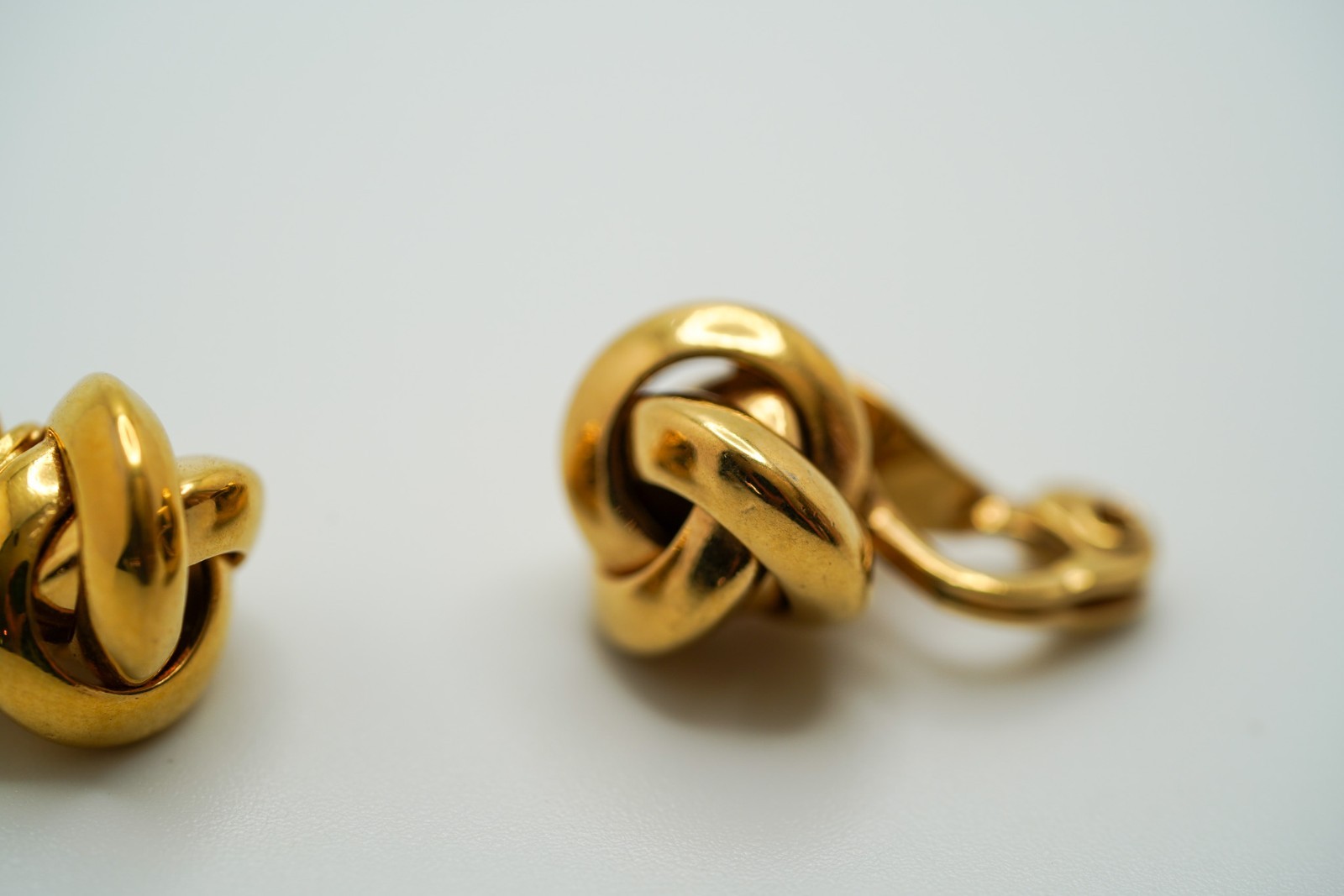 Vintage Gold Monet 2cm Earrings JB1