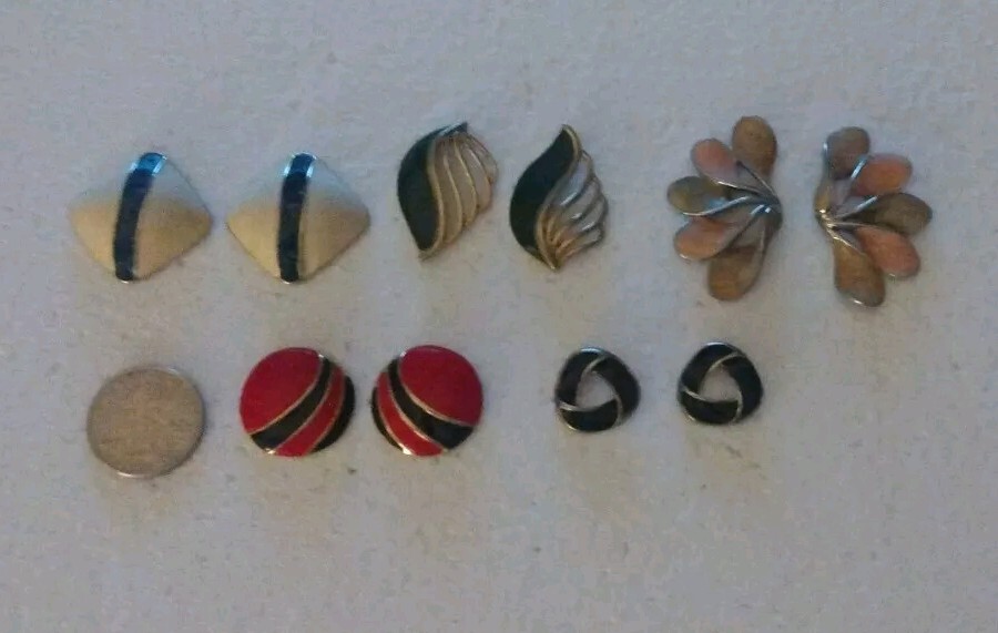 5 Pairs Of 60s, 70’s & 80’s Post Enamel Earrings Multicolors.