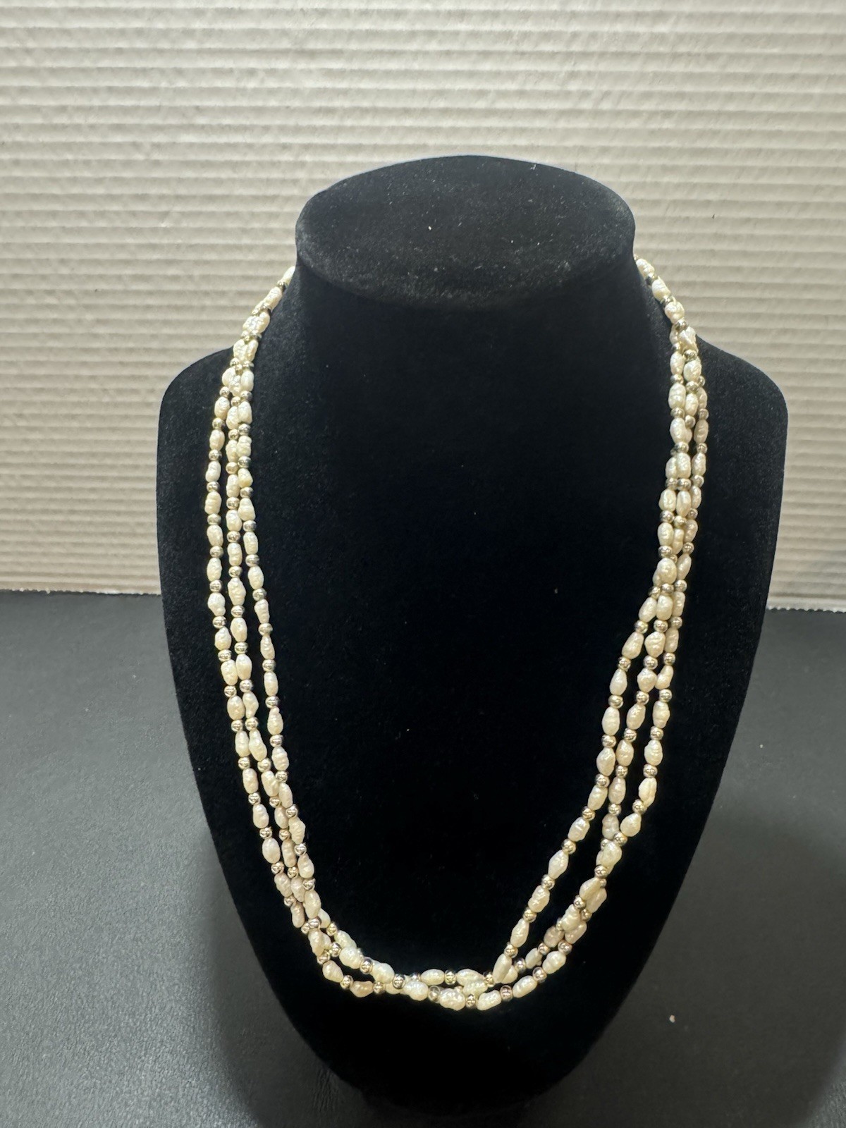 VTG Multi Strand Freshwater Pearl Necklace.925 Sterling Pendent Nice 18” Long