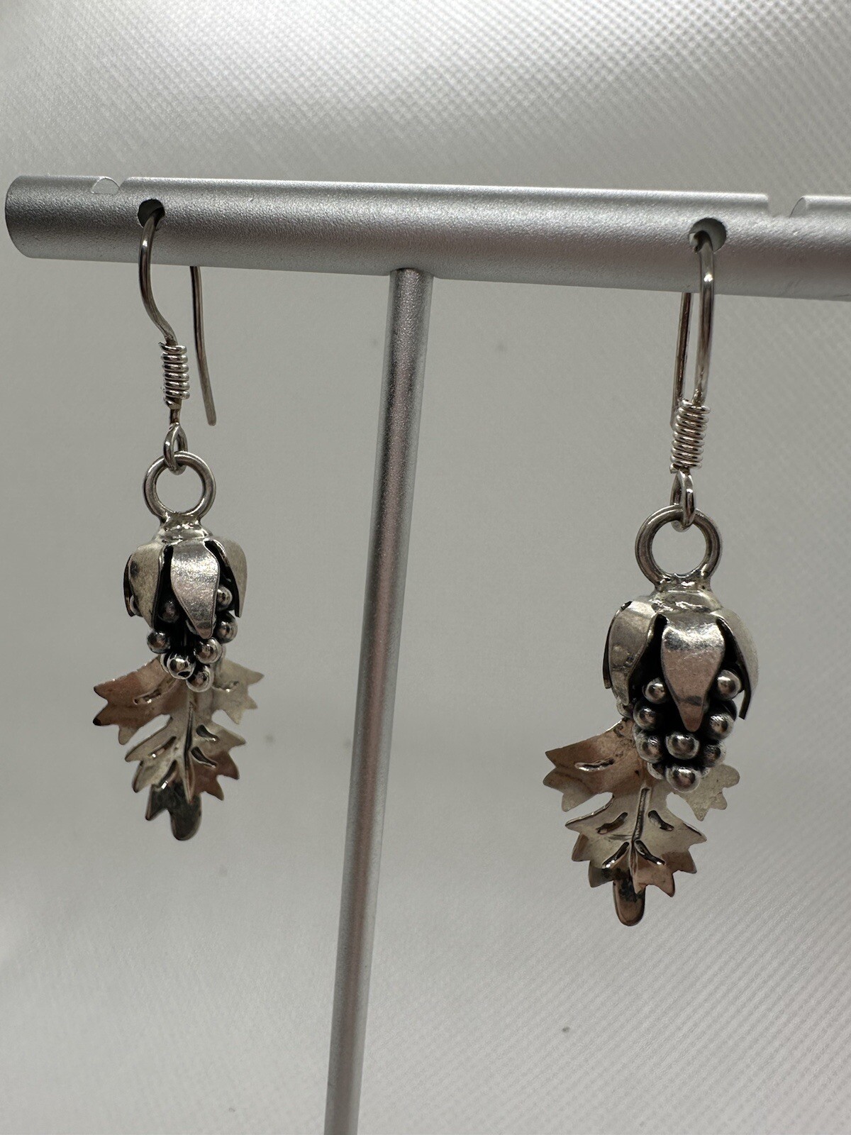 VINTAGE STERLING SILVER EARRINGS BUNCH OF GRAPES DANGLES Made In Mexico 925