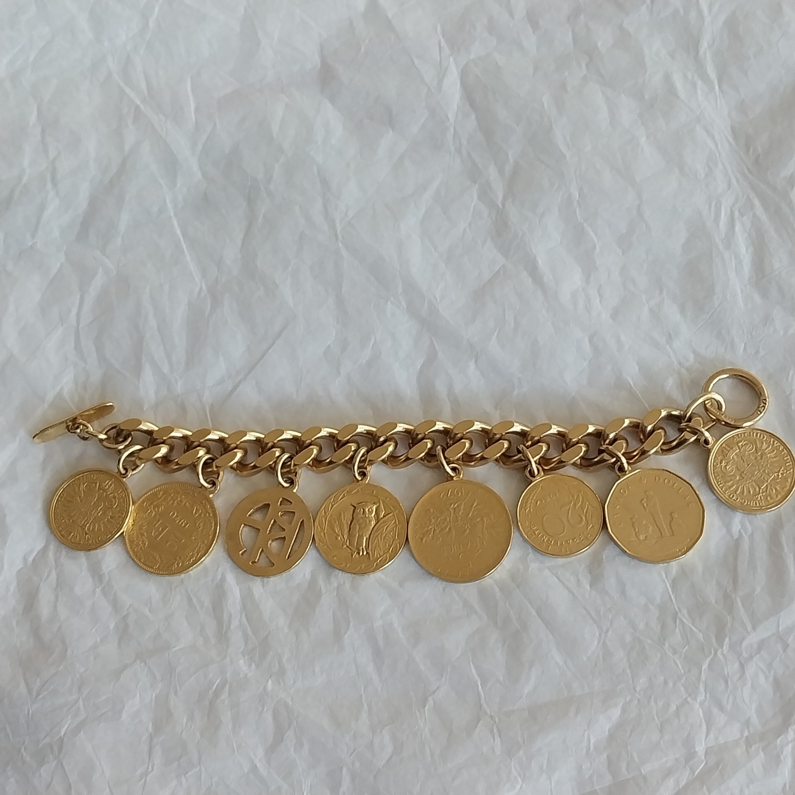 Vtg Ben Amun Gold Tone Coin Charm Chain Toggle Bracelet 7.5” Statement Estate