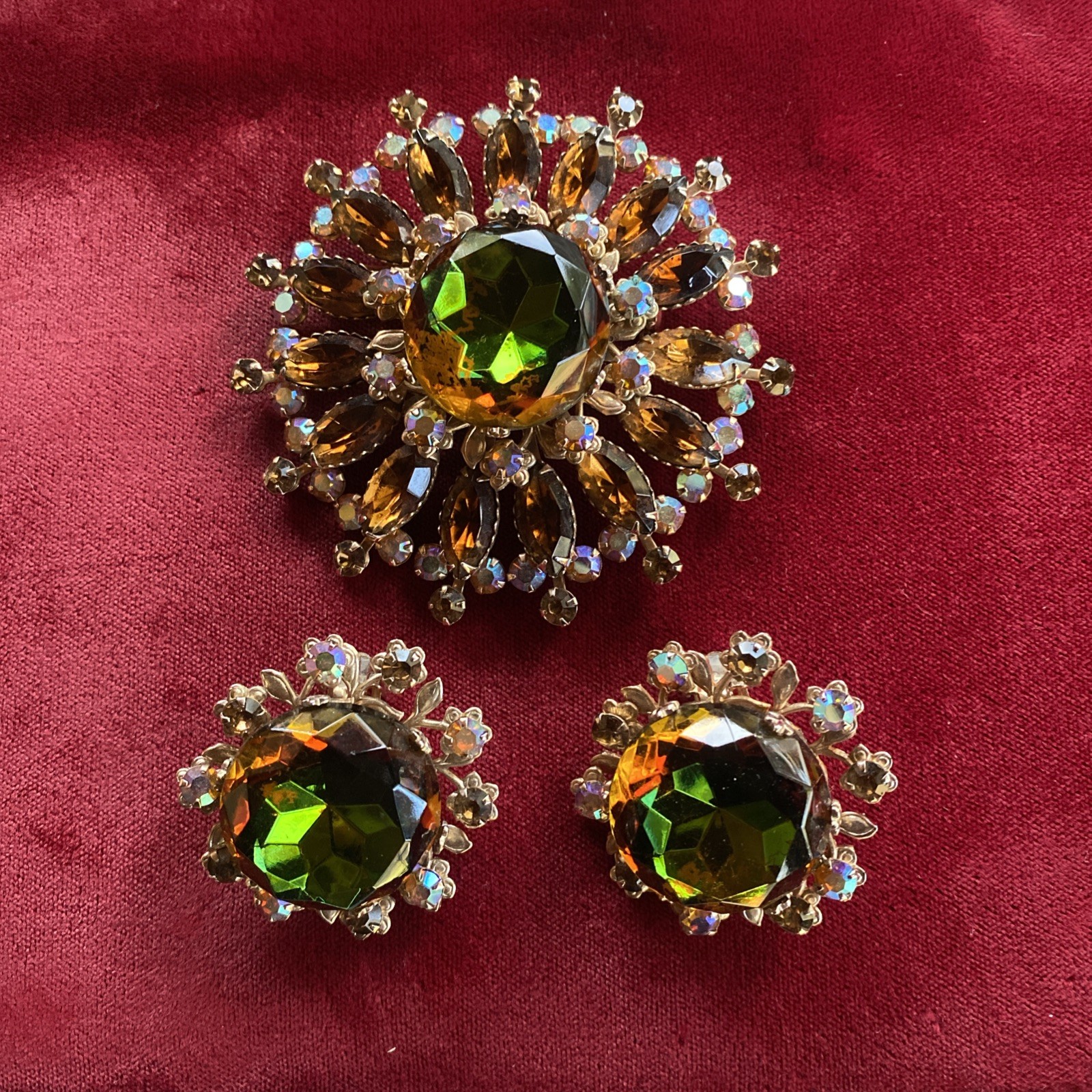 VINTAGE JULIANA DeLizza and Elster Brooch & Earrings Set-Rhinestone-STUNNING