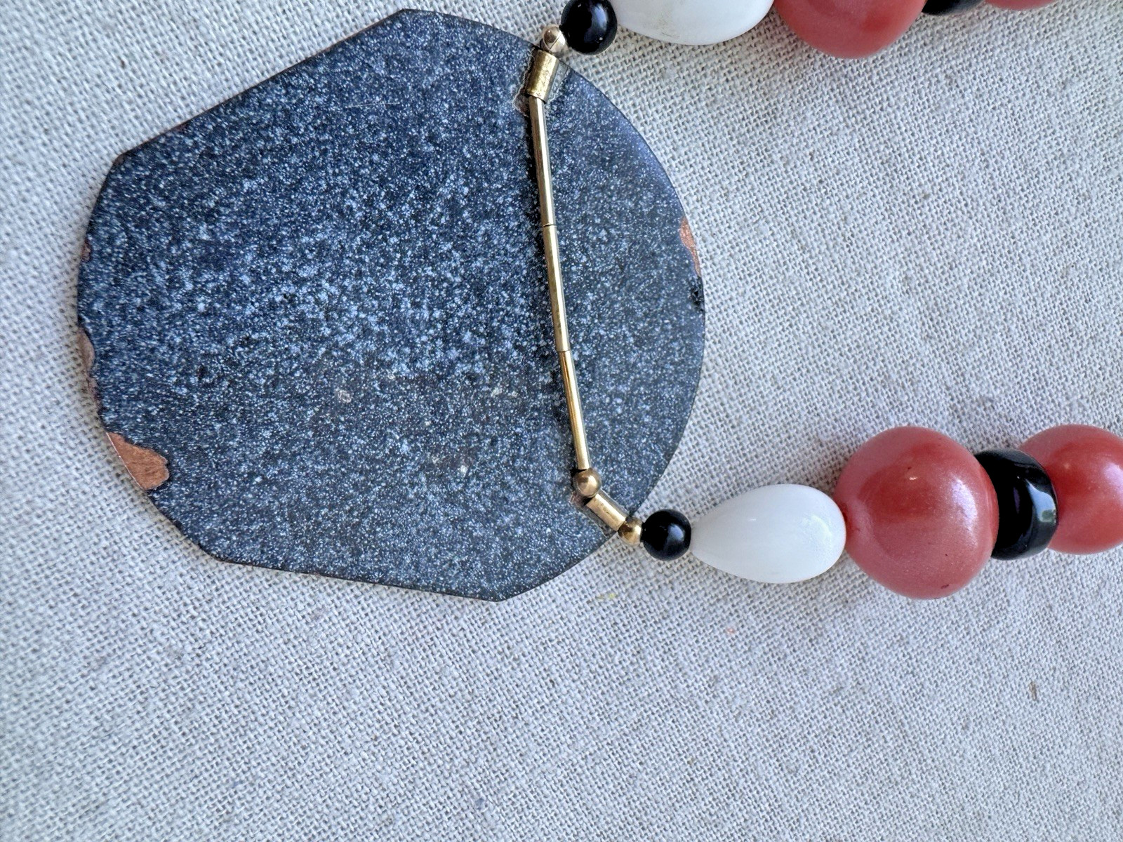Cottagecore rockabilly VTG 80s 1950s 60s Modernist Heart enamel Ceramic Necklace