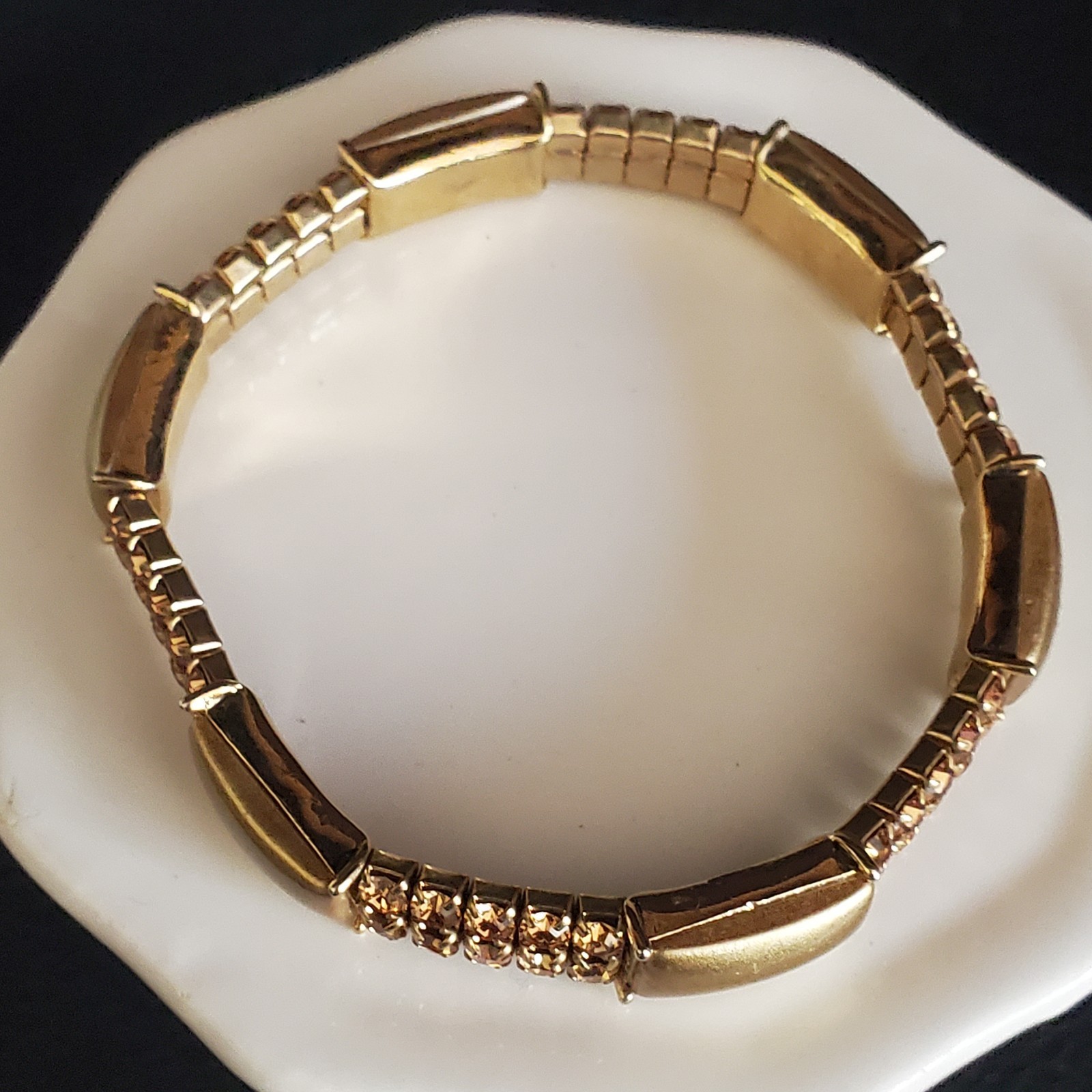 Vintage Monet Amber Rhinestone Brushed Gold Stretch Tennis Bracelet 80’s