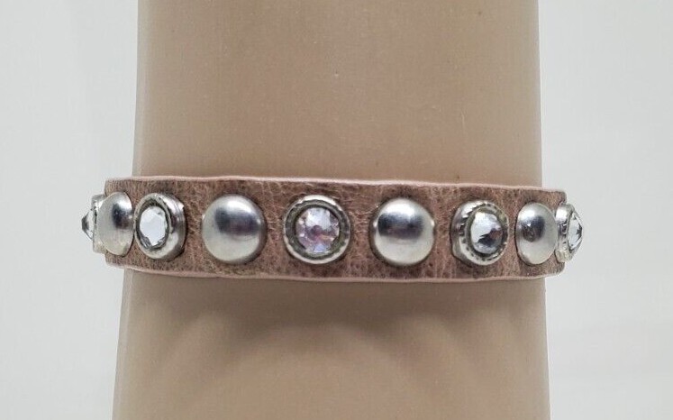 Streets Ahead Adjustable Buckle Bracelet Rhinestone Southwestern Western 8″ Adj.