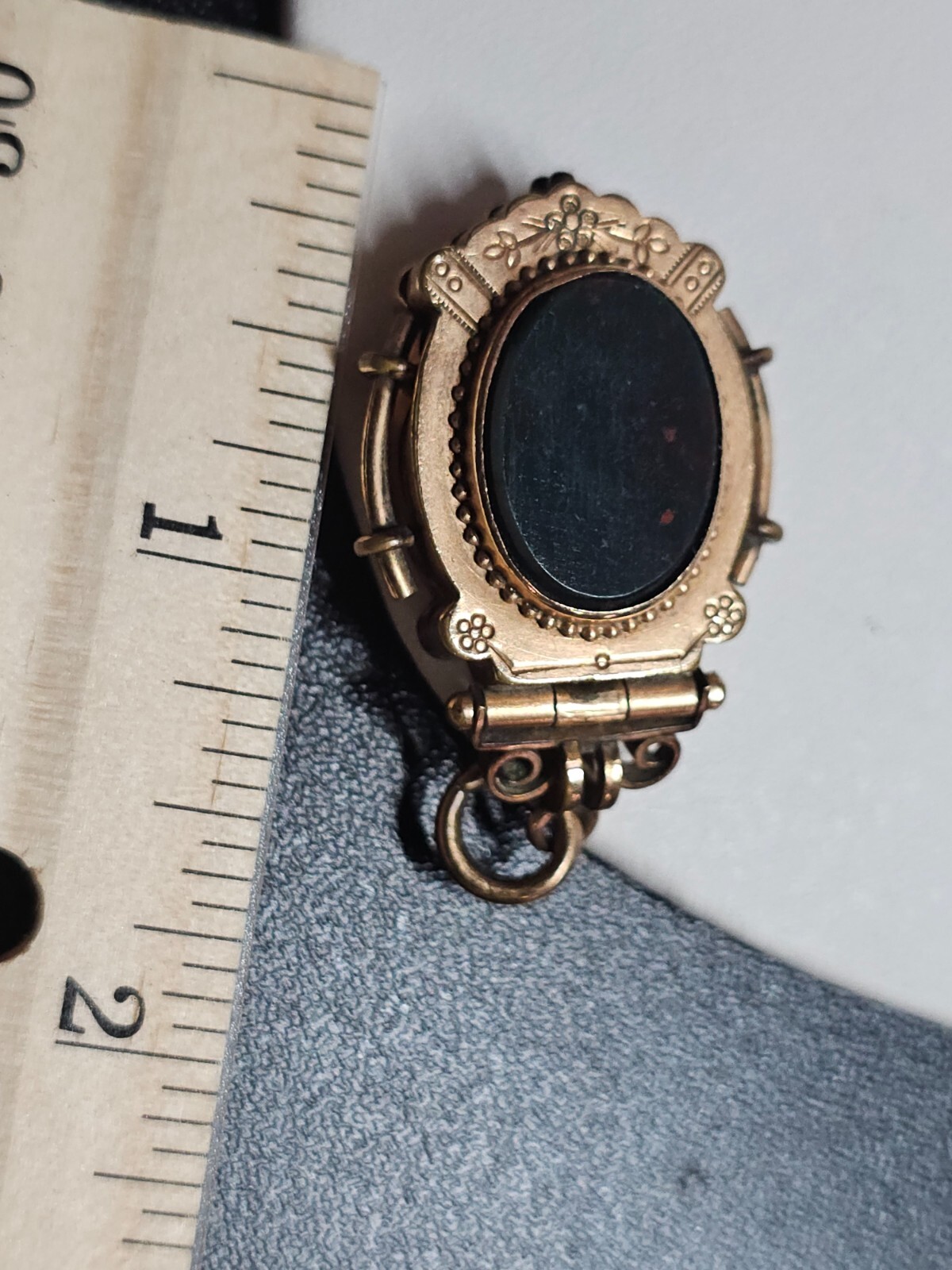 Vtg Victorian Gold Filled Bloodstone Red Stone Double Sided Locket Pendant