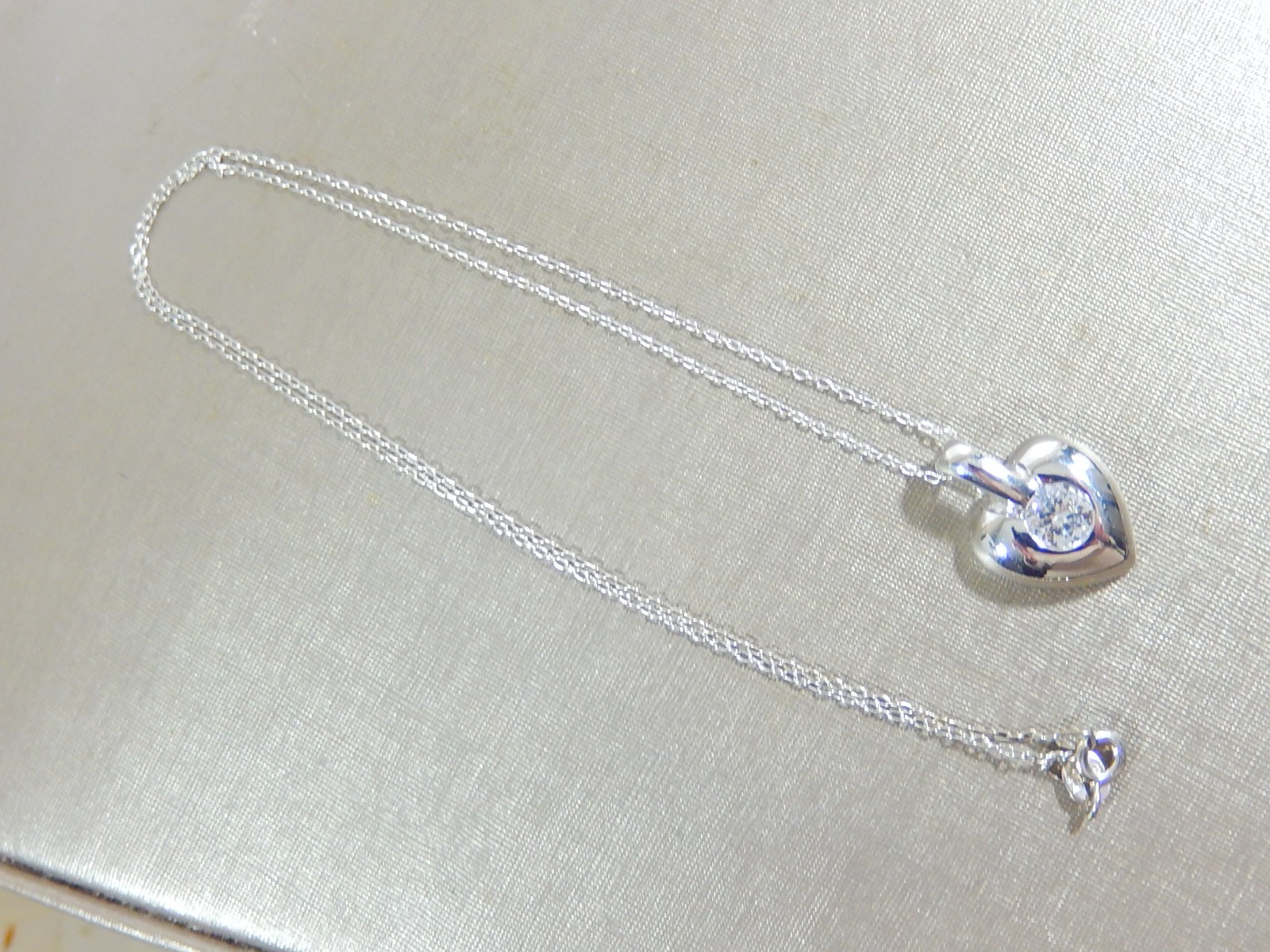 VTG SIGNED CW 925 STERLING SILVER PUFFY HEART CZ 18″ PENDANT NECKLACE