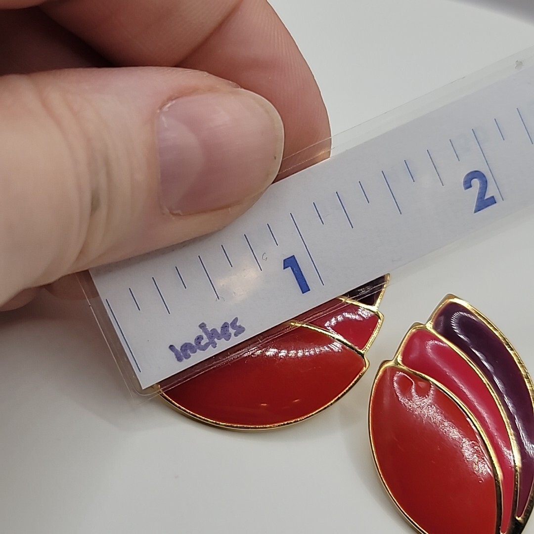 Unsigned Vintage Avon Paradise Colors Purple Pink Red Enamel Pierced Earrings