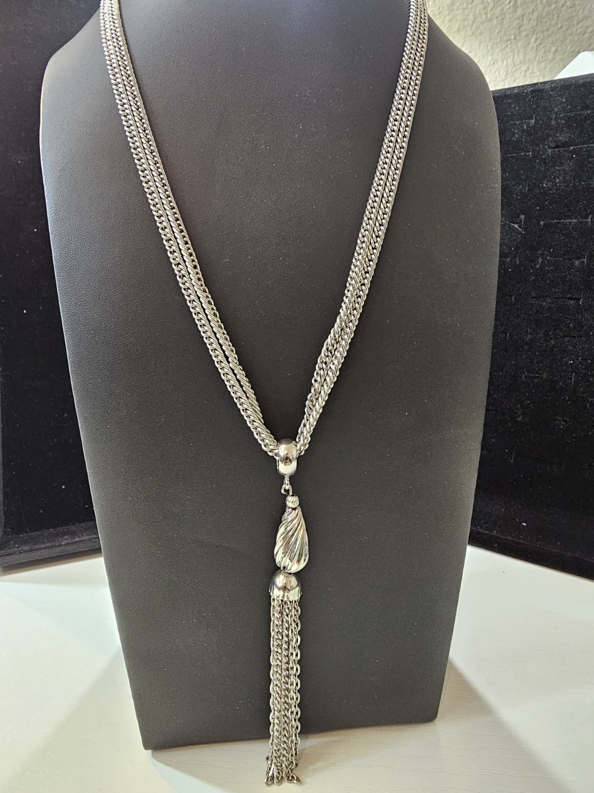 Vintage Double Strand Tassel Pendant Necklace 18″ Vintage Estate Jewelry