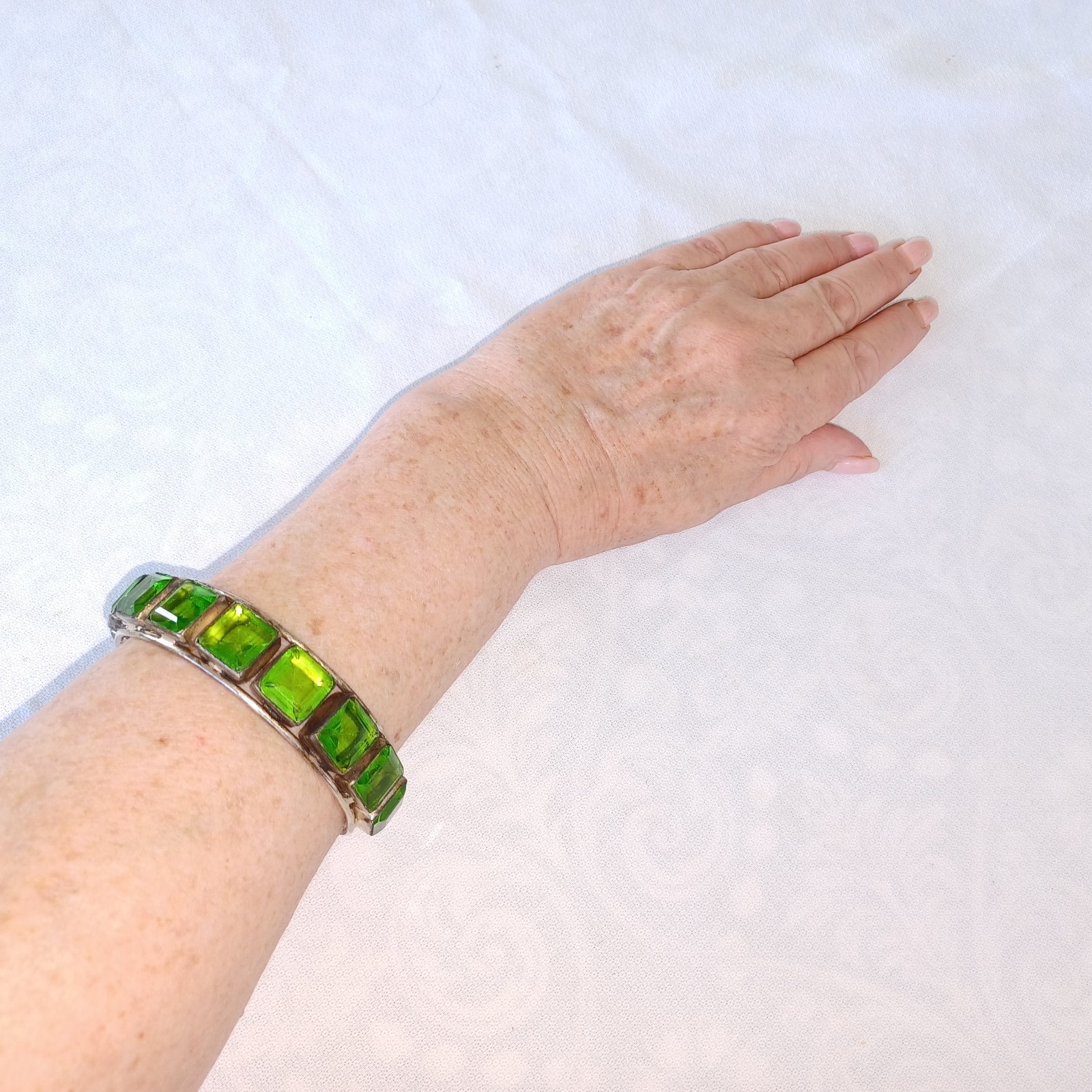 Vintage Sterling Artisan Bangle Bracelet Lge. Lime Green Square Stones 7.75″ Adj