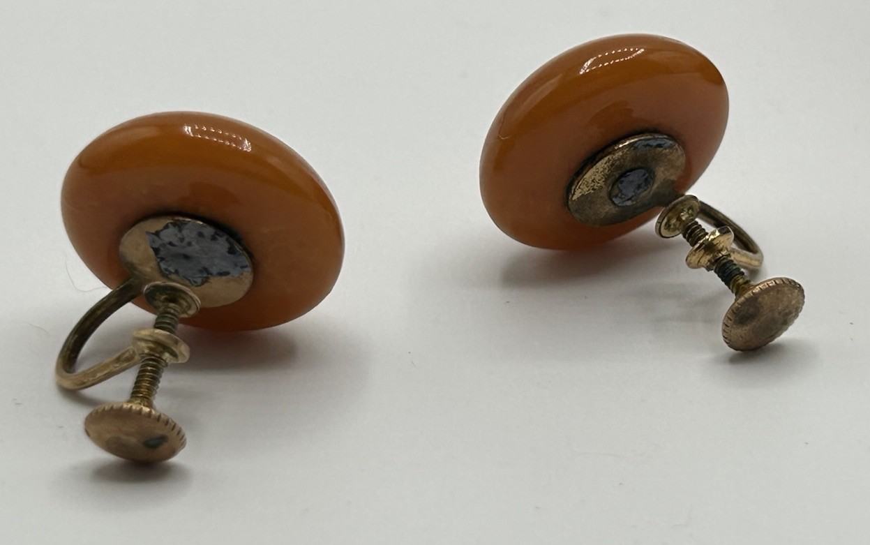 VTG Hinged 1930’s- 1950’s Wooden Clamper Bracelet & Bakelite Screw Back Earrings