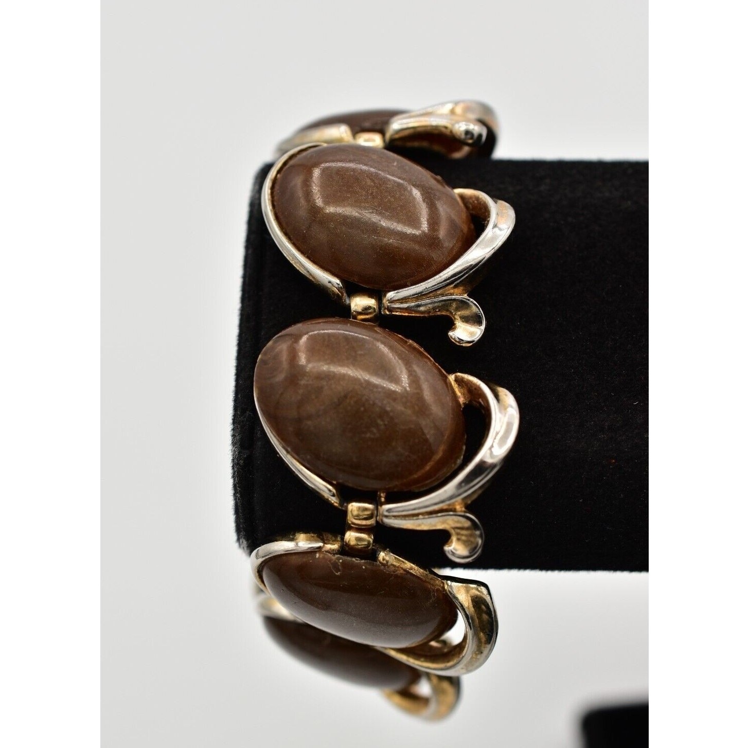 Trifari Vintage Bracelet Espresso Brown Beaded Thick Chunky Heavy Signed Bin7