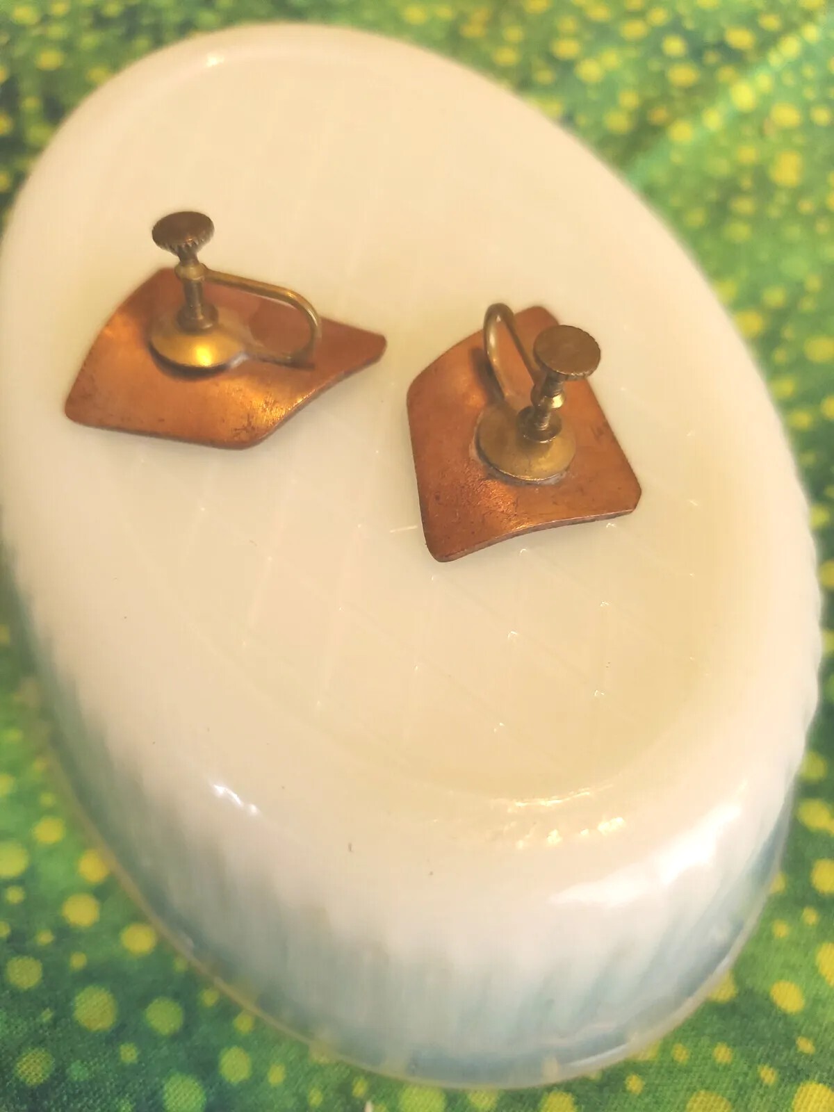 Vntg MCM Jewelry Copper Screw On Earrings Artistic Redish Brown Enamel “S” Dot