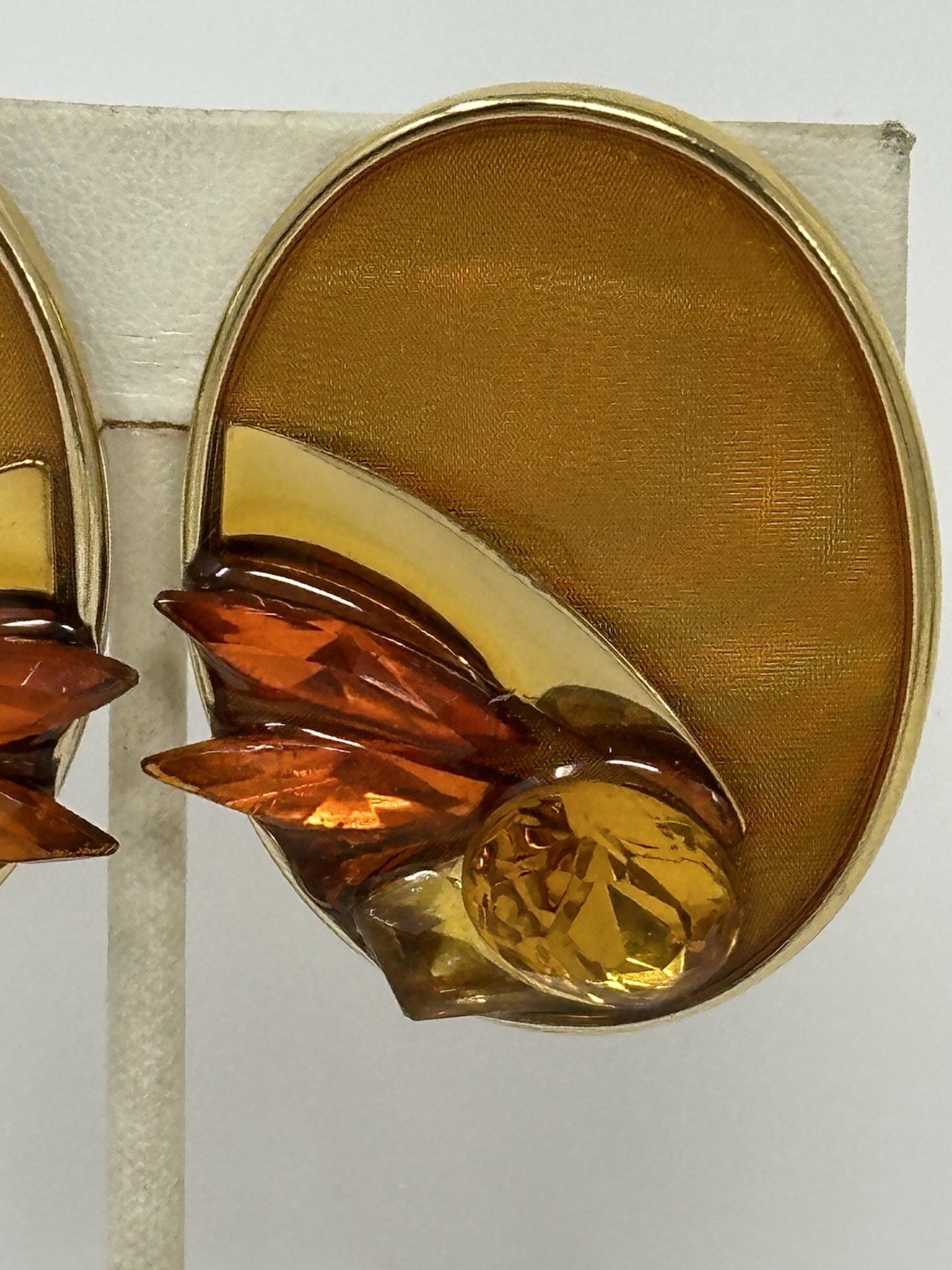 Vintage Mid-Century Lucite Clip-On Earrings BOLD Amber & Gold Tone 1950s Retro