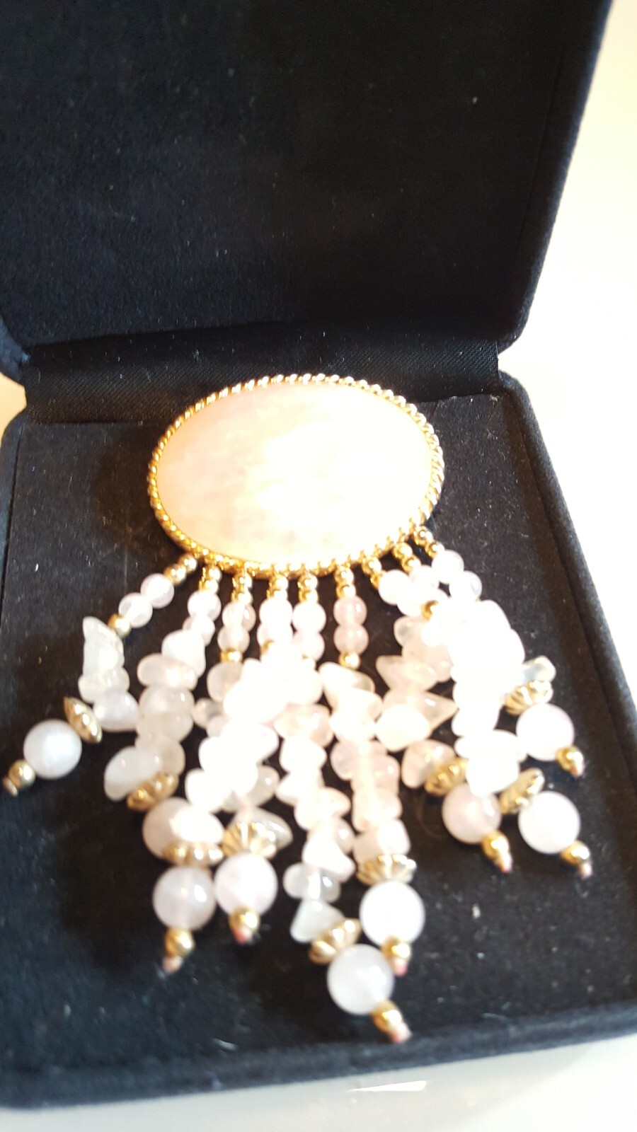 VINTAGE STUNNING ROSE QUARTZ PIN BROOCH w addition Tassel beads WOW