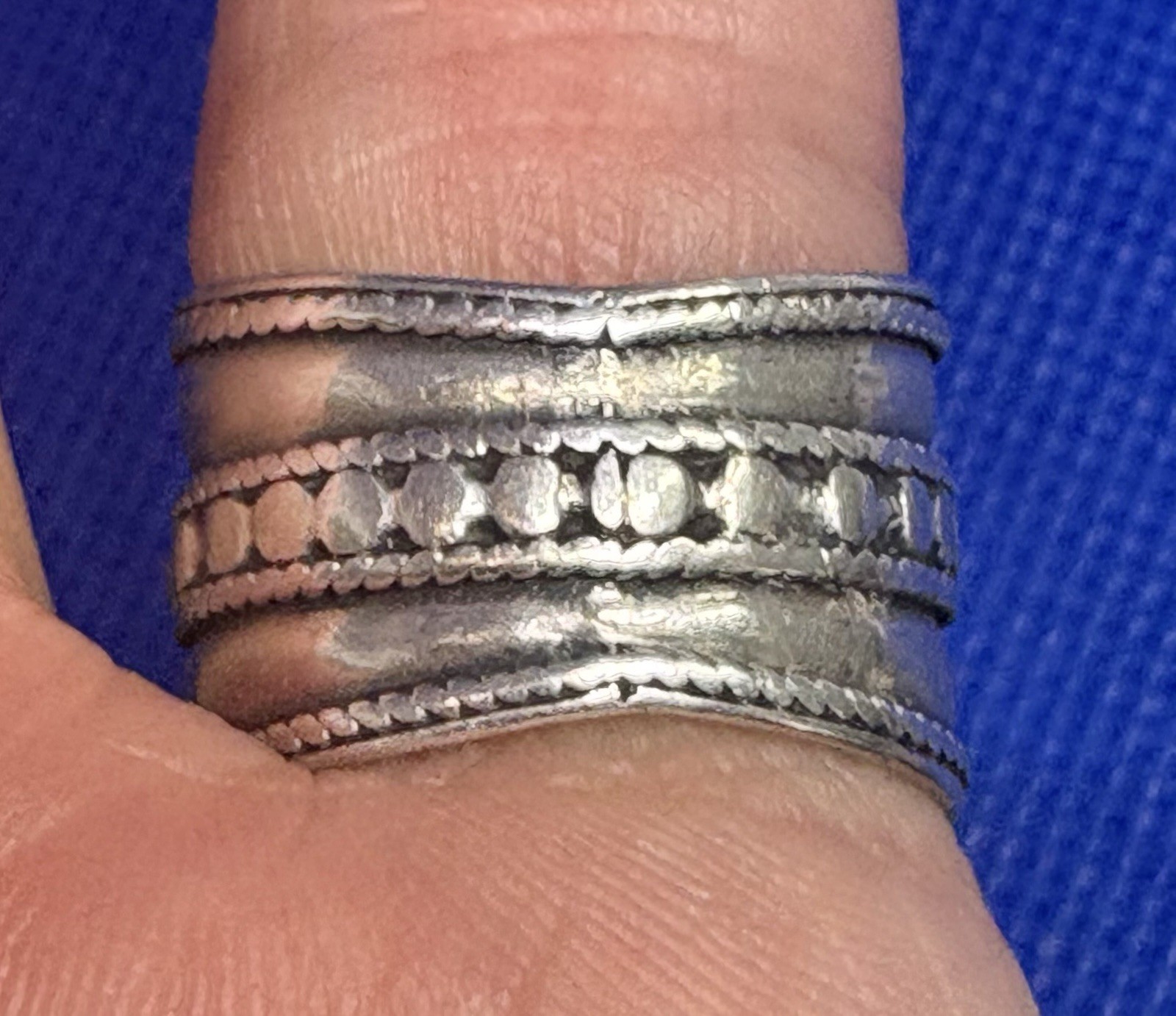 X28 Native 16 .5 mm Cigar Band 925 Silver Ring Vintage Size 8.0 Ethnic 4.78g