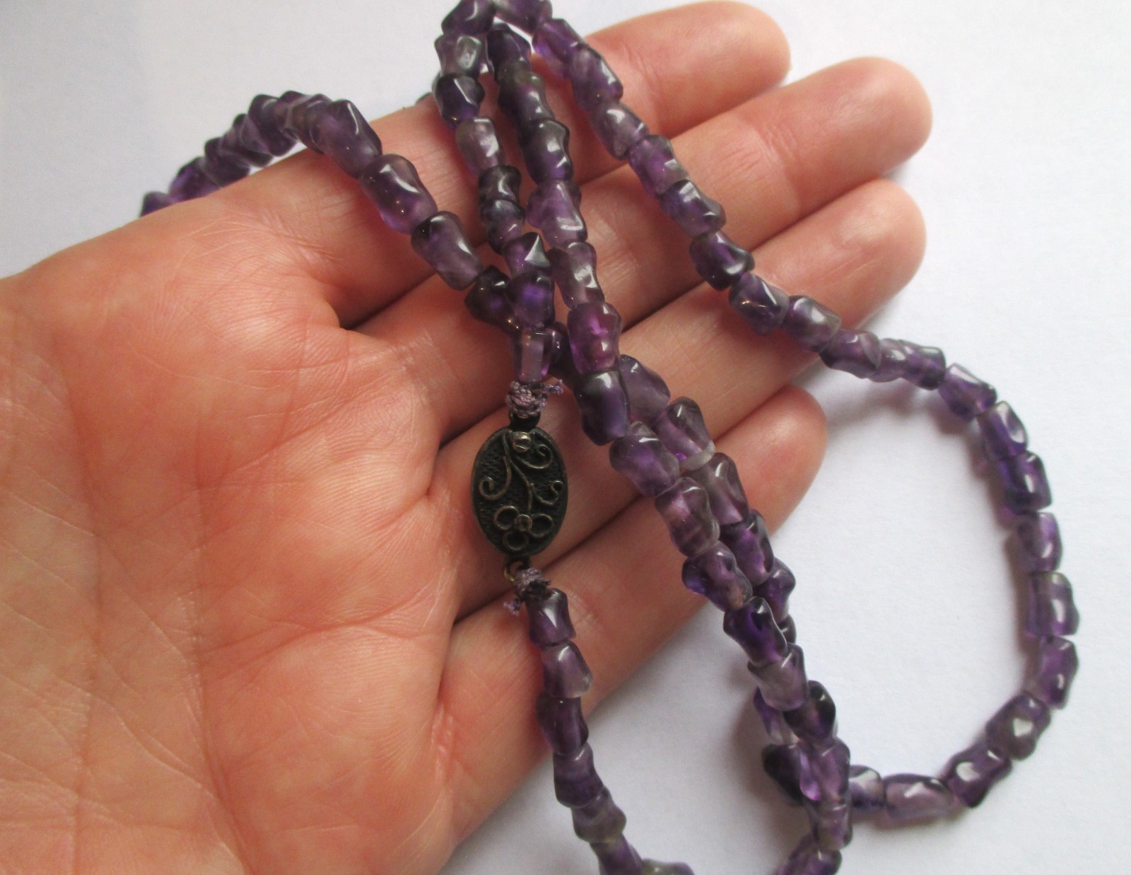 26in VINTAGE CHINESE EXPORT AMETHYST BEAD NECKLACE STERLING SILVER FLOWER CLASP
