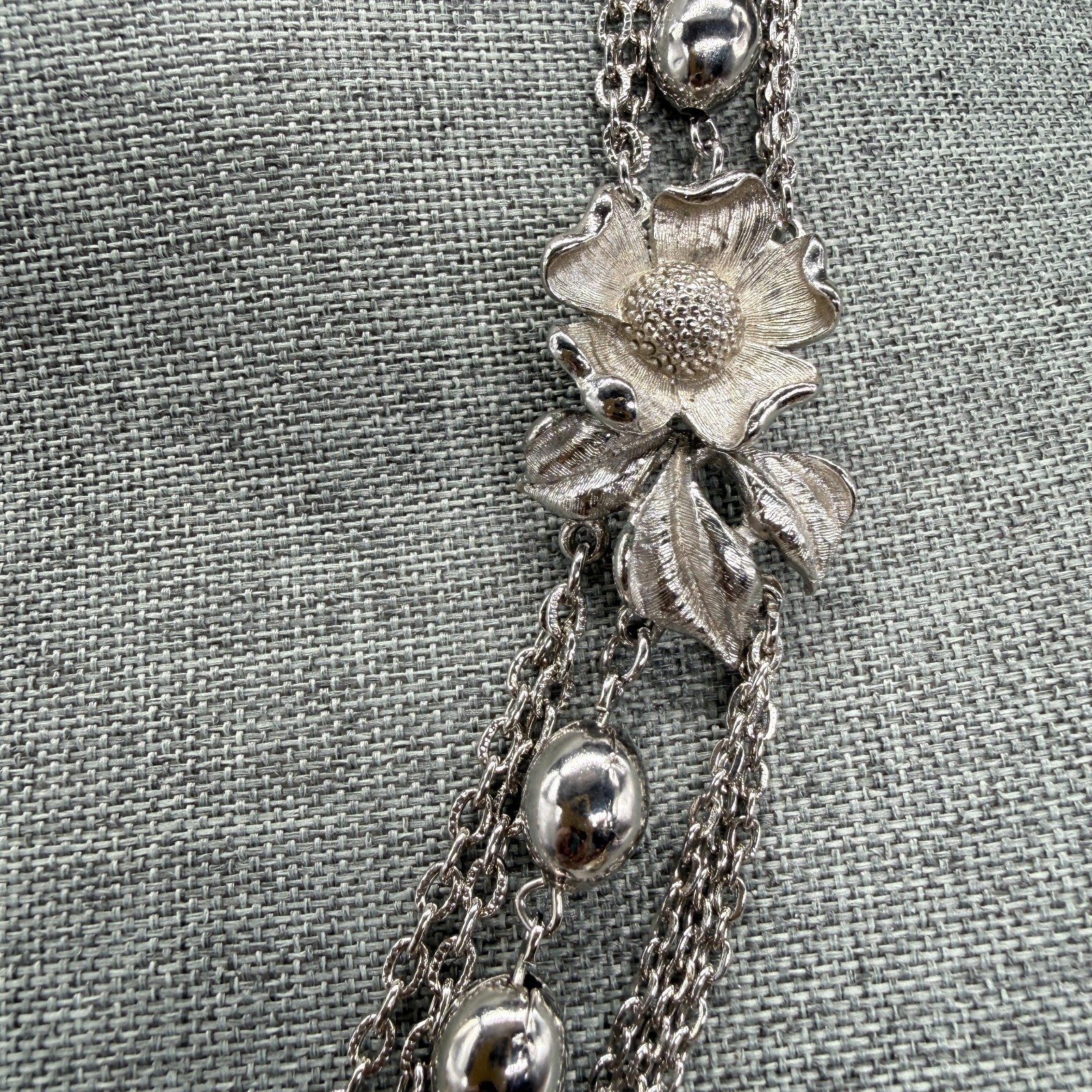 Vintage Necklace Silver Tone Chains and Beads Flower Clasp 23 Inches