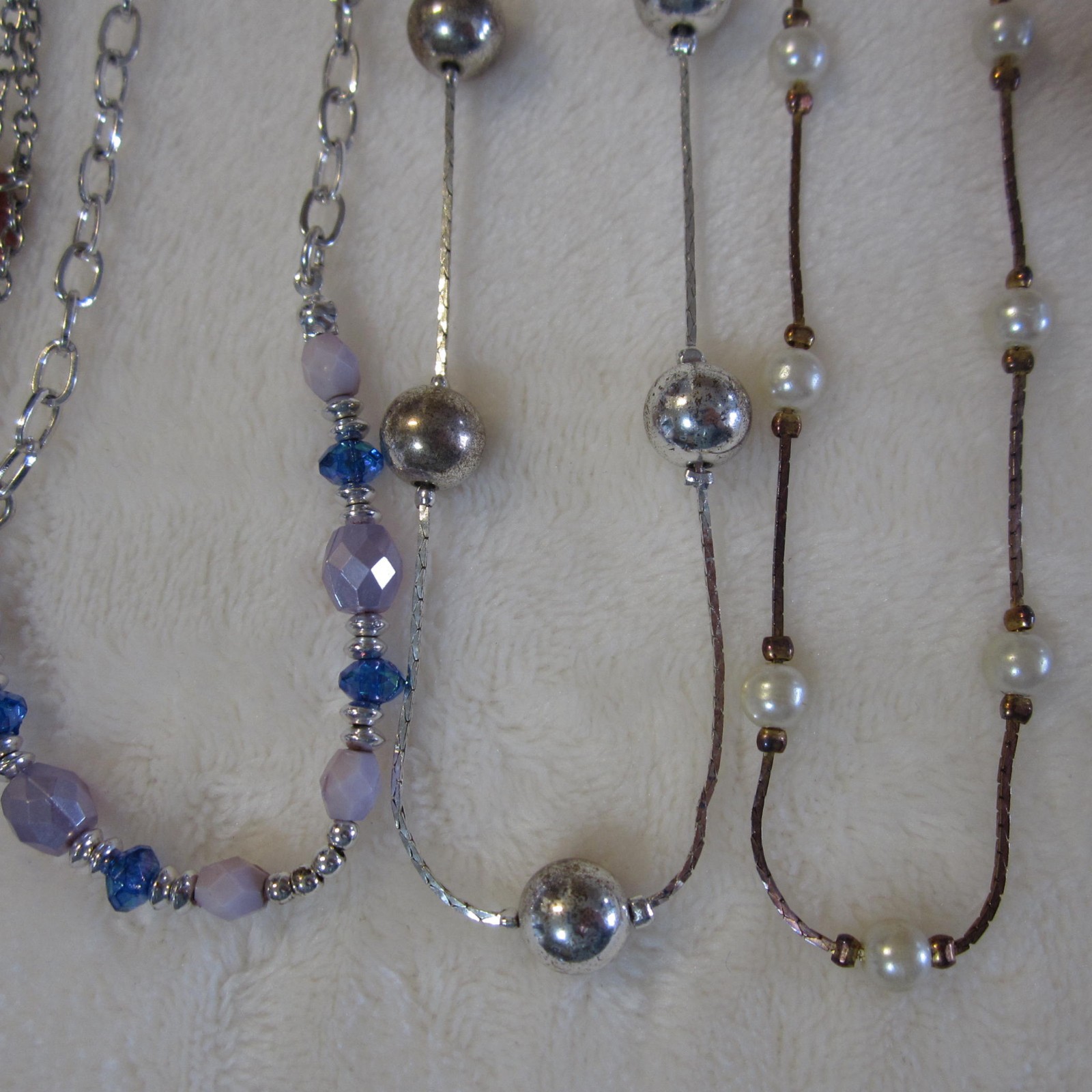 Lot of 8 Delicate Necklaces Silver/Gold Tone Crystals Shells and Beads