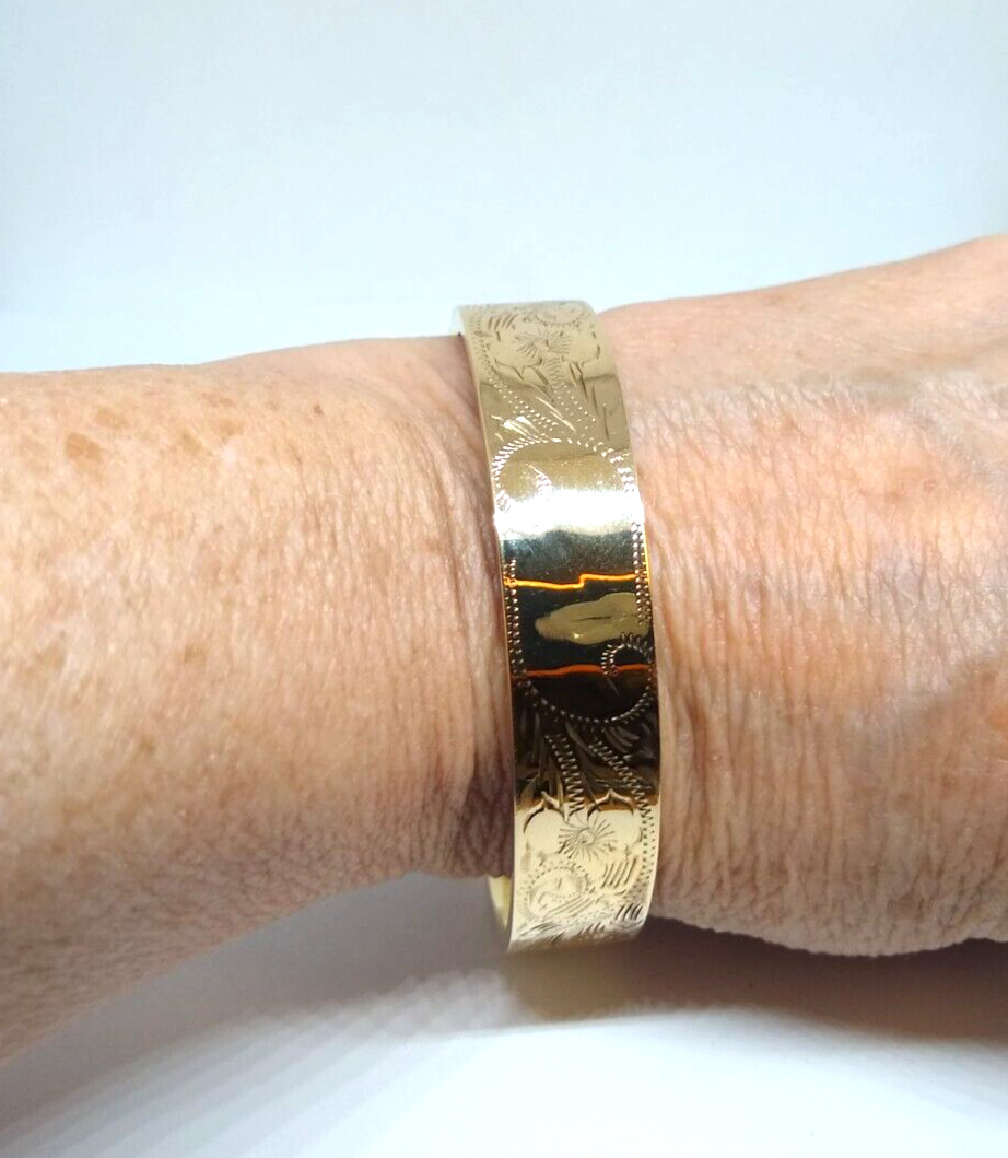 Vintage, Daniel S. Rine, 14K, Yellow Gold, Wide, Hand Engraved, Bangle Bracelet.