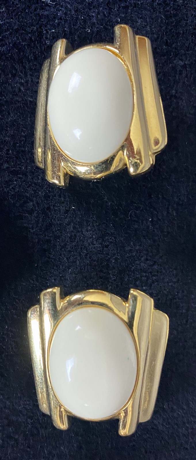 Vintage Signed Trifari Necklace & Earring Set w/4 earring pairs, 1 Brooch, 1 Pin