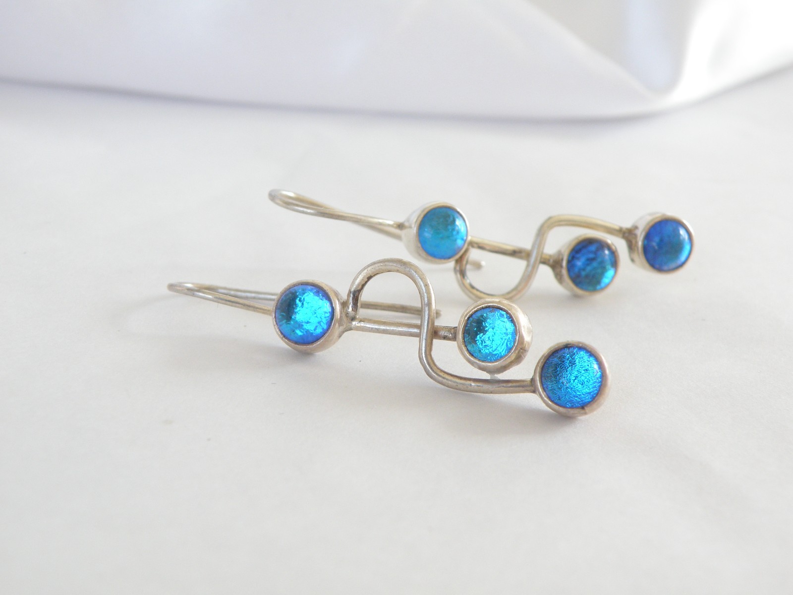 Artisan Sterling Silver 925 Blue Mirano Glass Dangle Earrings