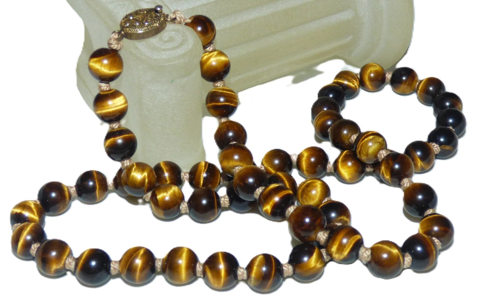 1960s Tiger’s Eye Gemstone Hand knotted GOLD VERMEIL on SILVER clasp Necklace