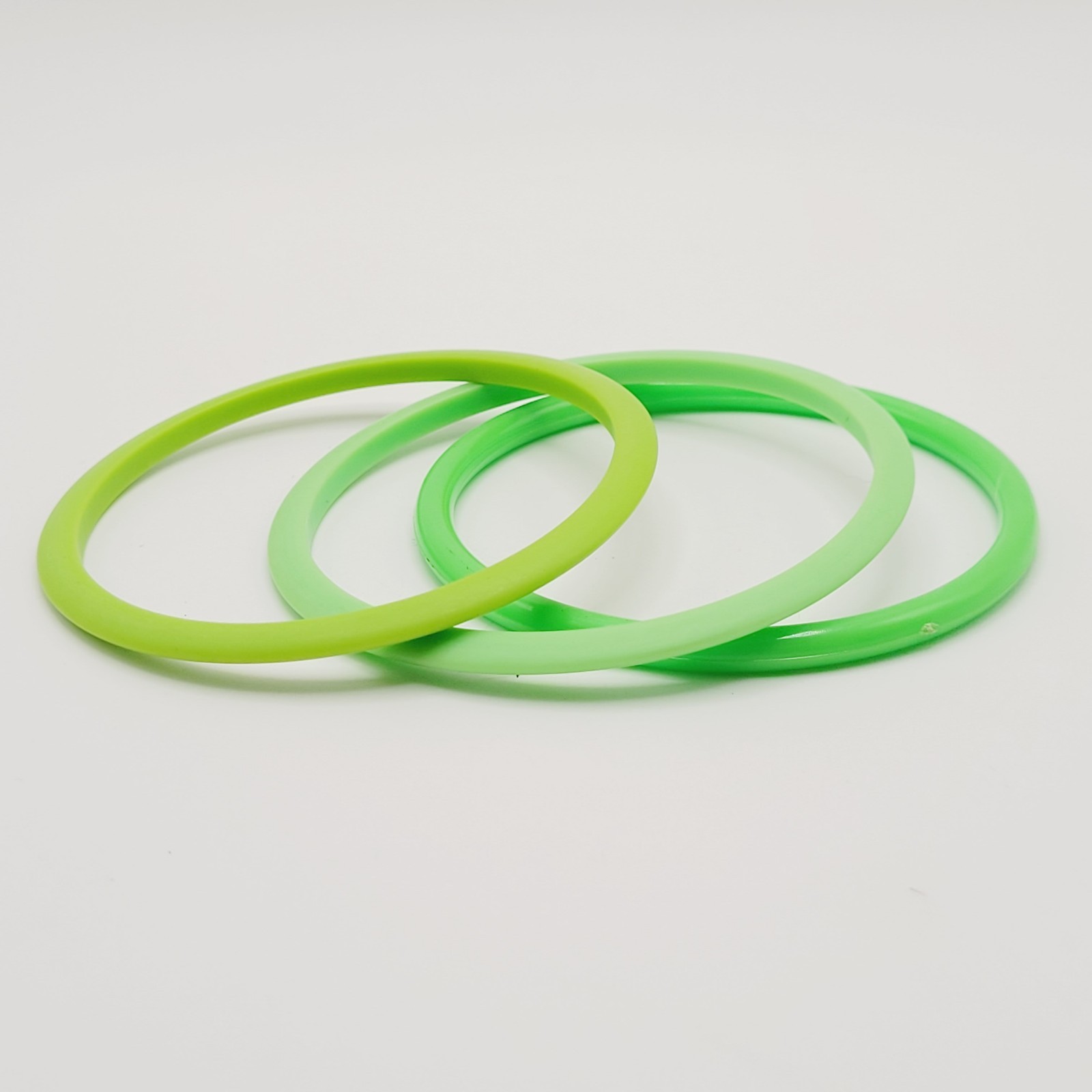 Green Lime Shades Bangle Delightful Set of 3 Retro Style Vintage 1980s Bracelet