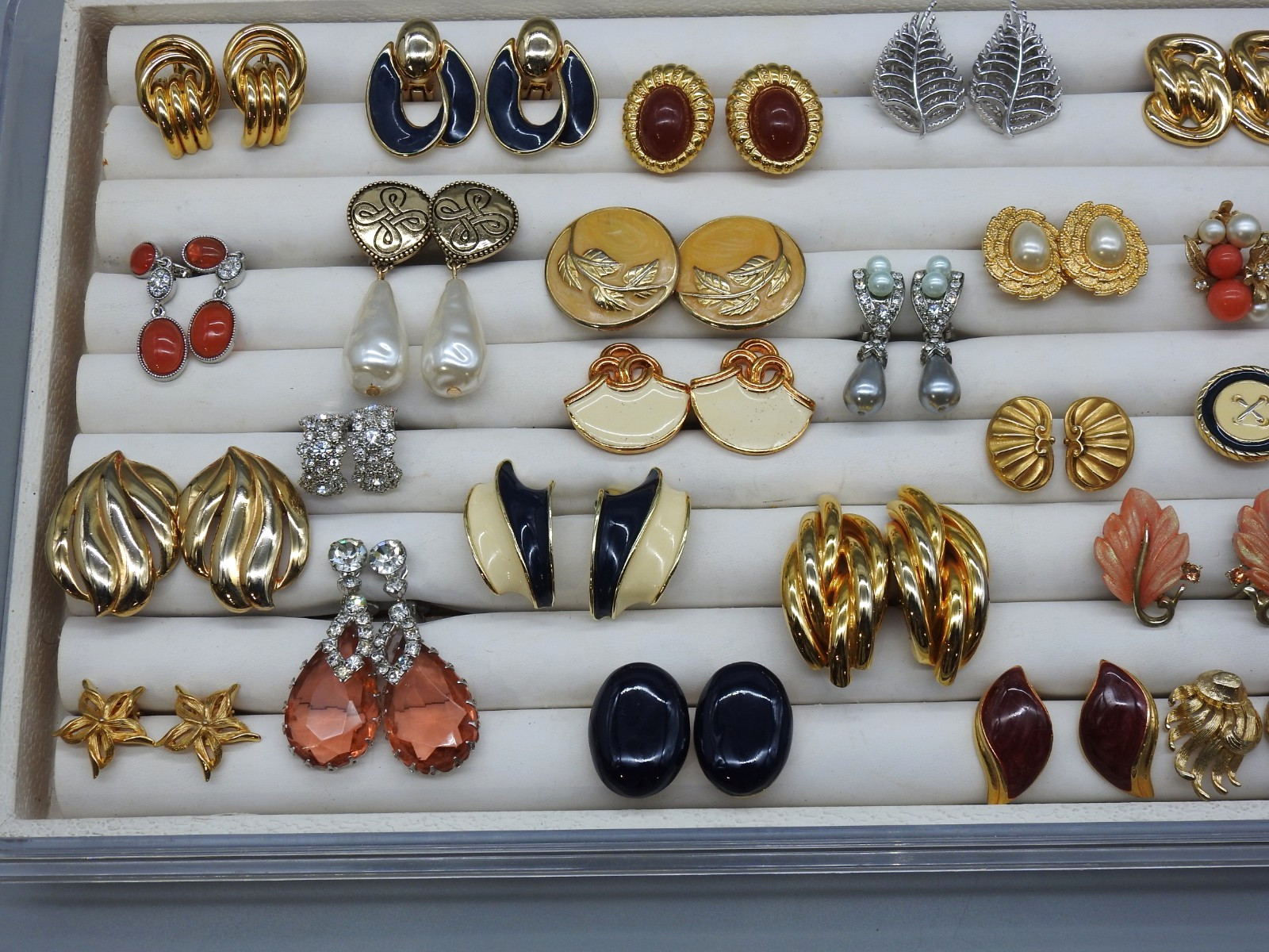 Vintage Now Lot Chunky Statement Clip Earrings 80’s Costume Gold Tone Enamel