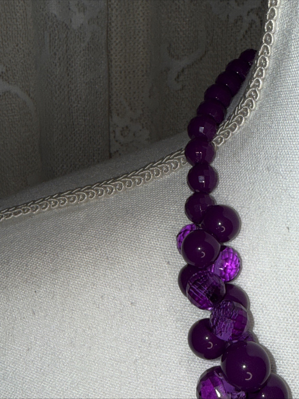 Vintage Purple Contrast Bauble Beaded Chunky Statement Piece Necklace 22 Inches