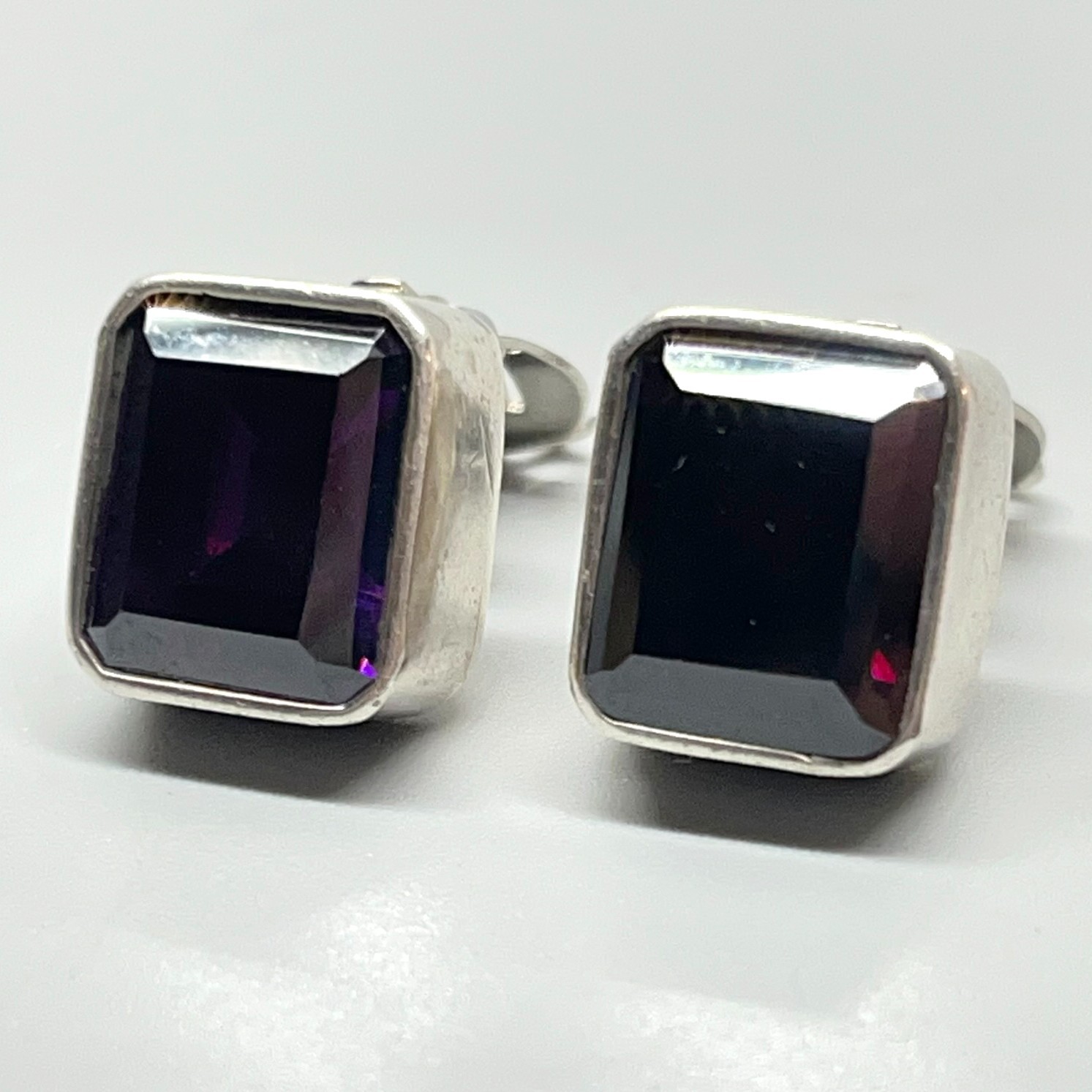 Vintage 1/2″ Square 925 Mex Sterling Silver Sparkling Amethyst Clip On Earrings