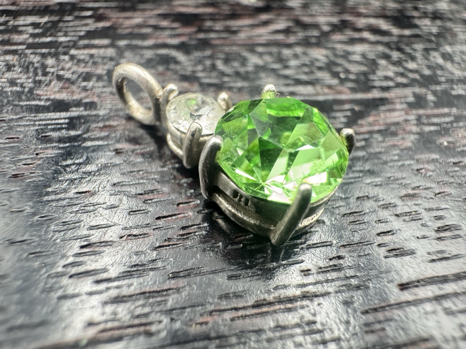 Vintage 925 Sterling Silver Green Glass CZ Dangle Pendant Round Stone