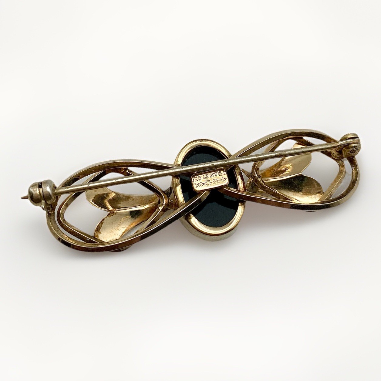Vintage Carl Art 12K GF Genuine Onyx Bar Brooch Openwork Ribbon Mini Pin 1.8”