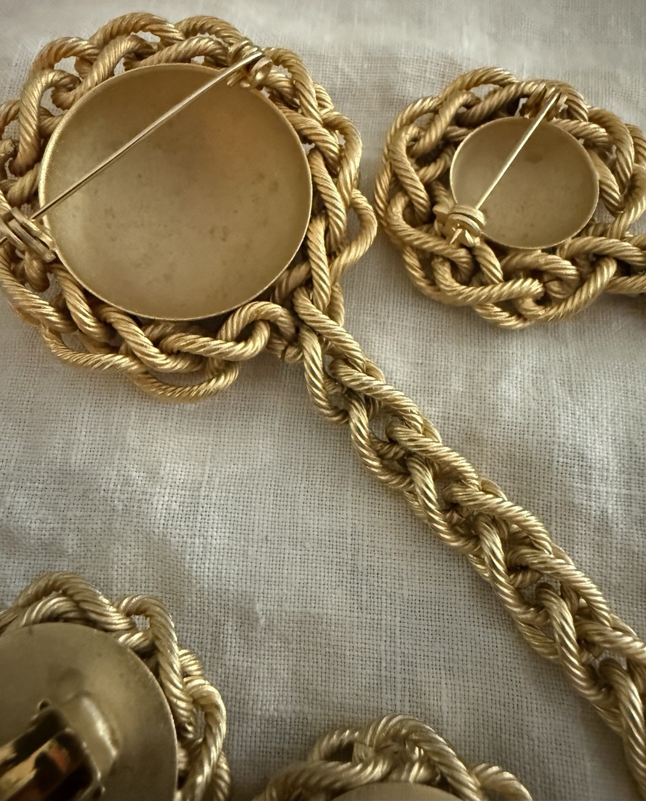 Vintage Chatelaine Brooch Lot Of Gold Tone Neckalce Earrings Twist Chain Domed