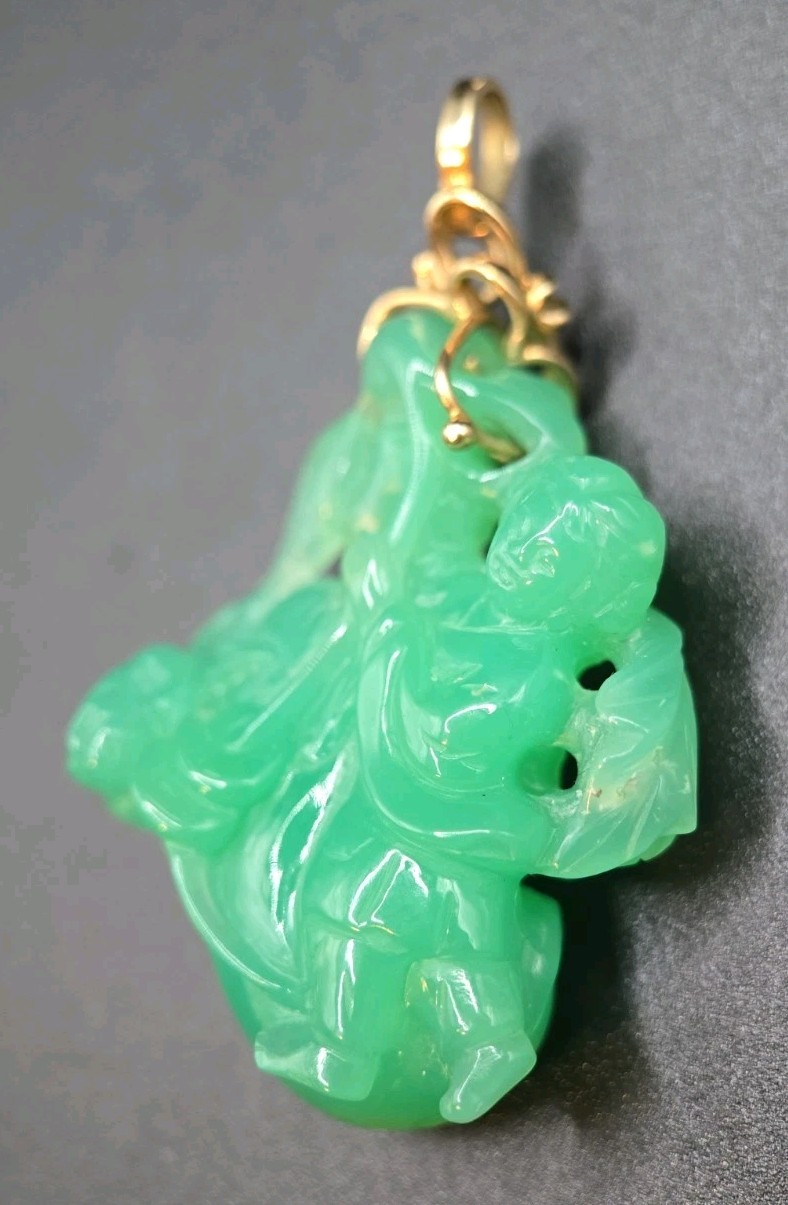 ​Vtg 14k Gold Carved Jade Pendant Scholar Child Scroll Basket Fine Estate 15g