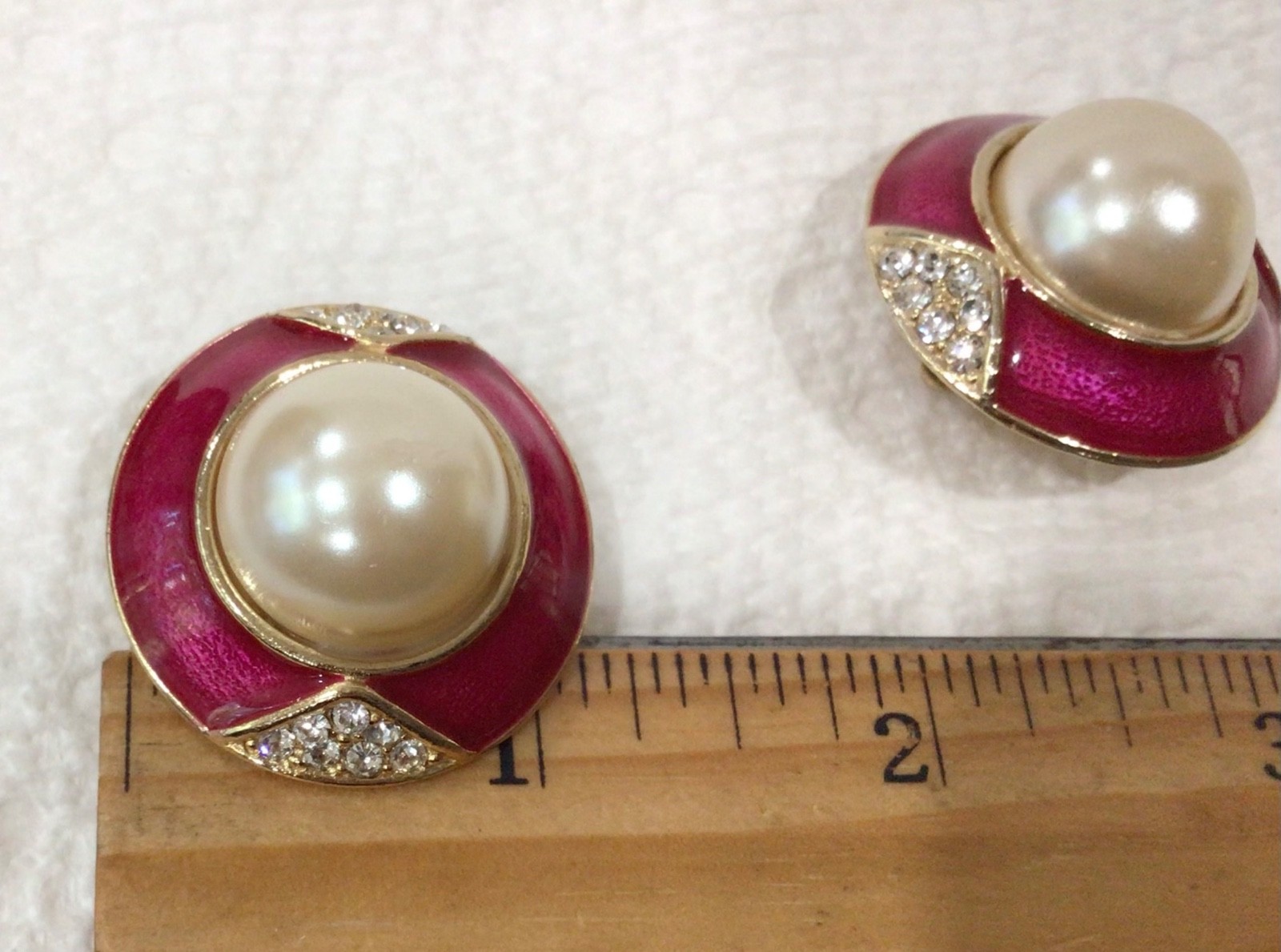 Gay Boyer Faux Pearl Red Enamel Gold Tone Clip On Earrings Vintage