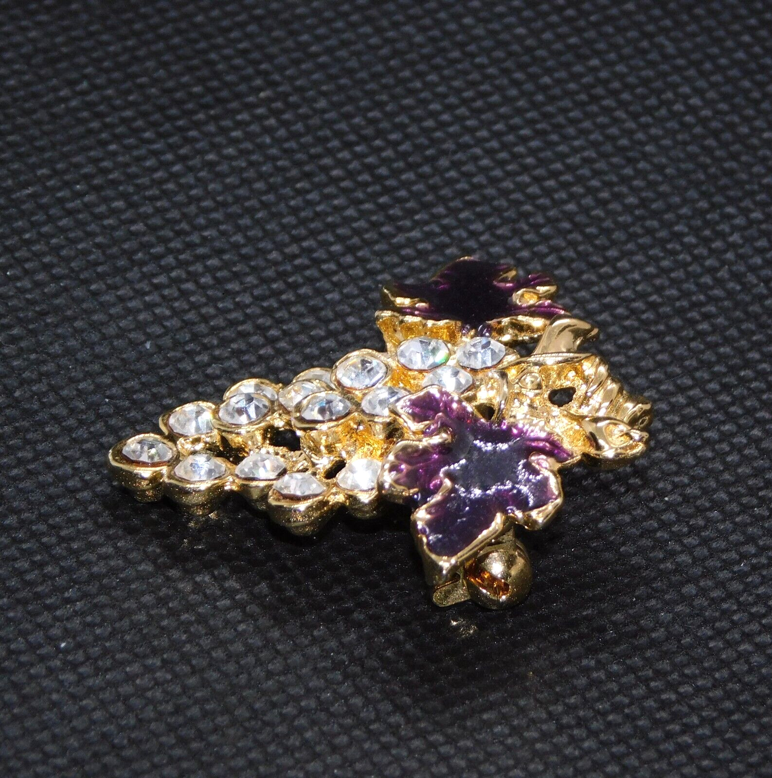 Grapes Vintage Pin Brooch Gold Tone White Rhinestone Purple Enamel Jewelry